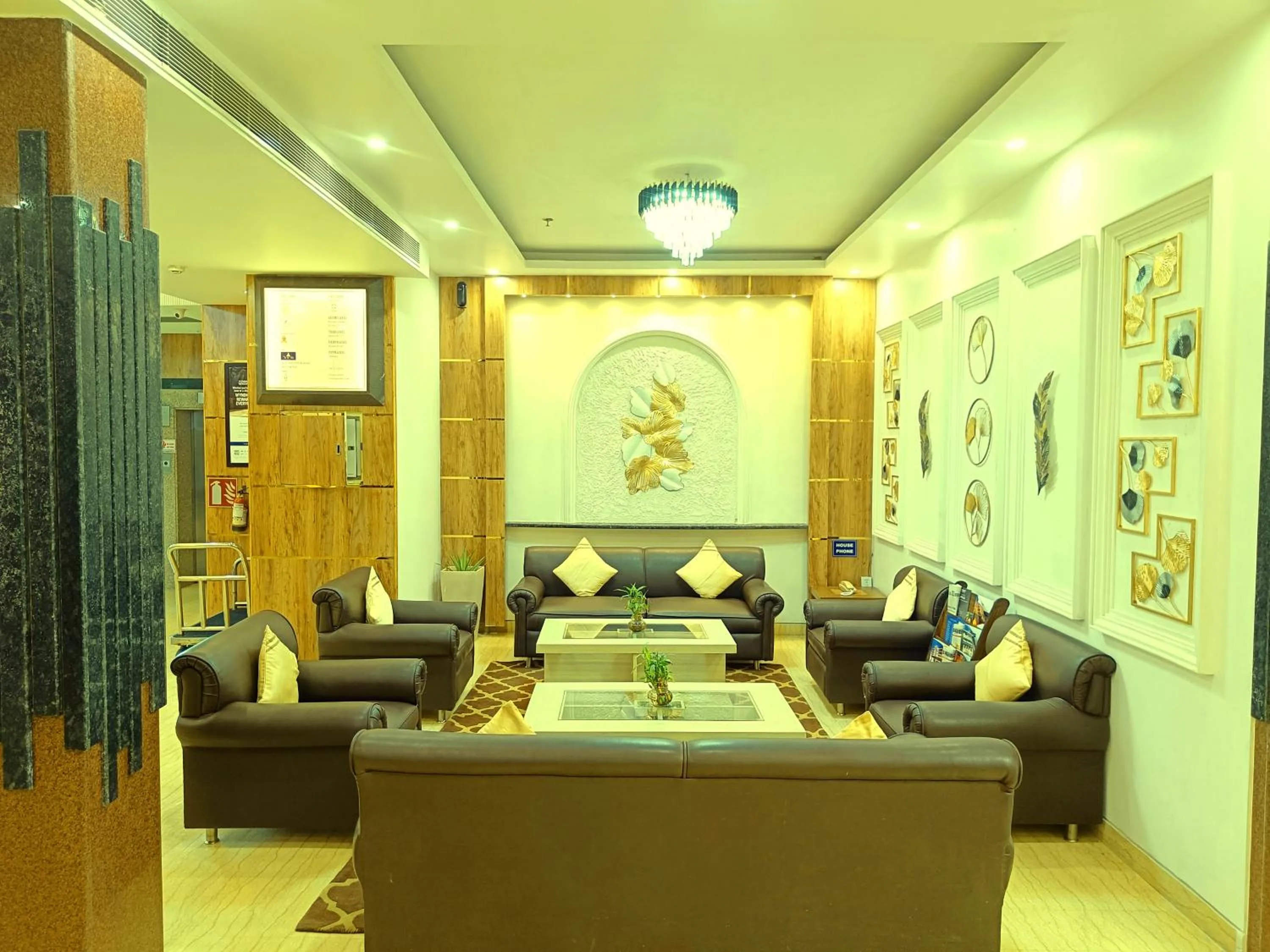 Days Hotel By Wyndham Neemrana