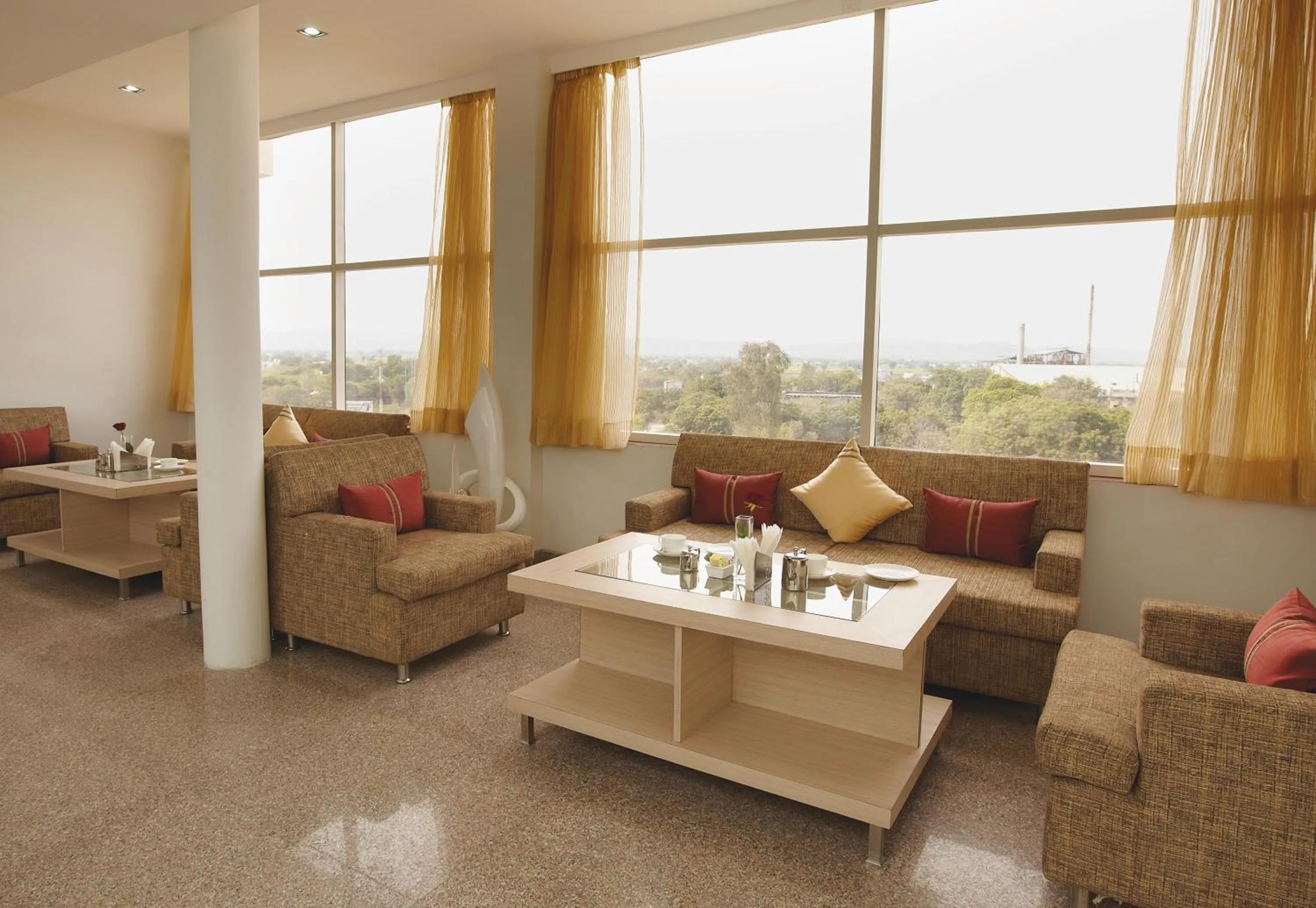 Lobby or reception in Days Hotel By Wyndham Neemrana