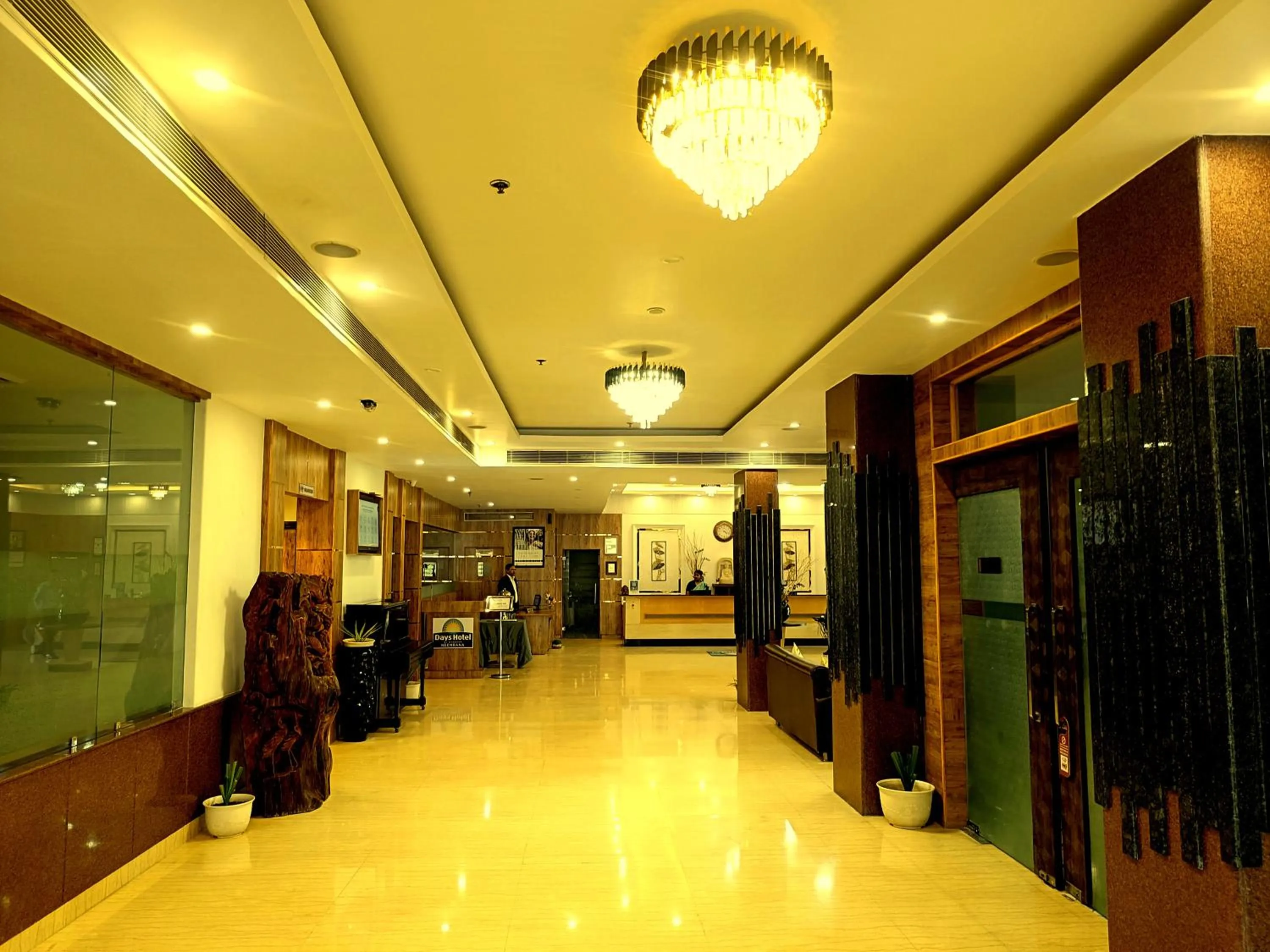 Days Hotel By Wyndham Neemrana