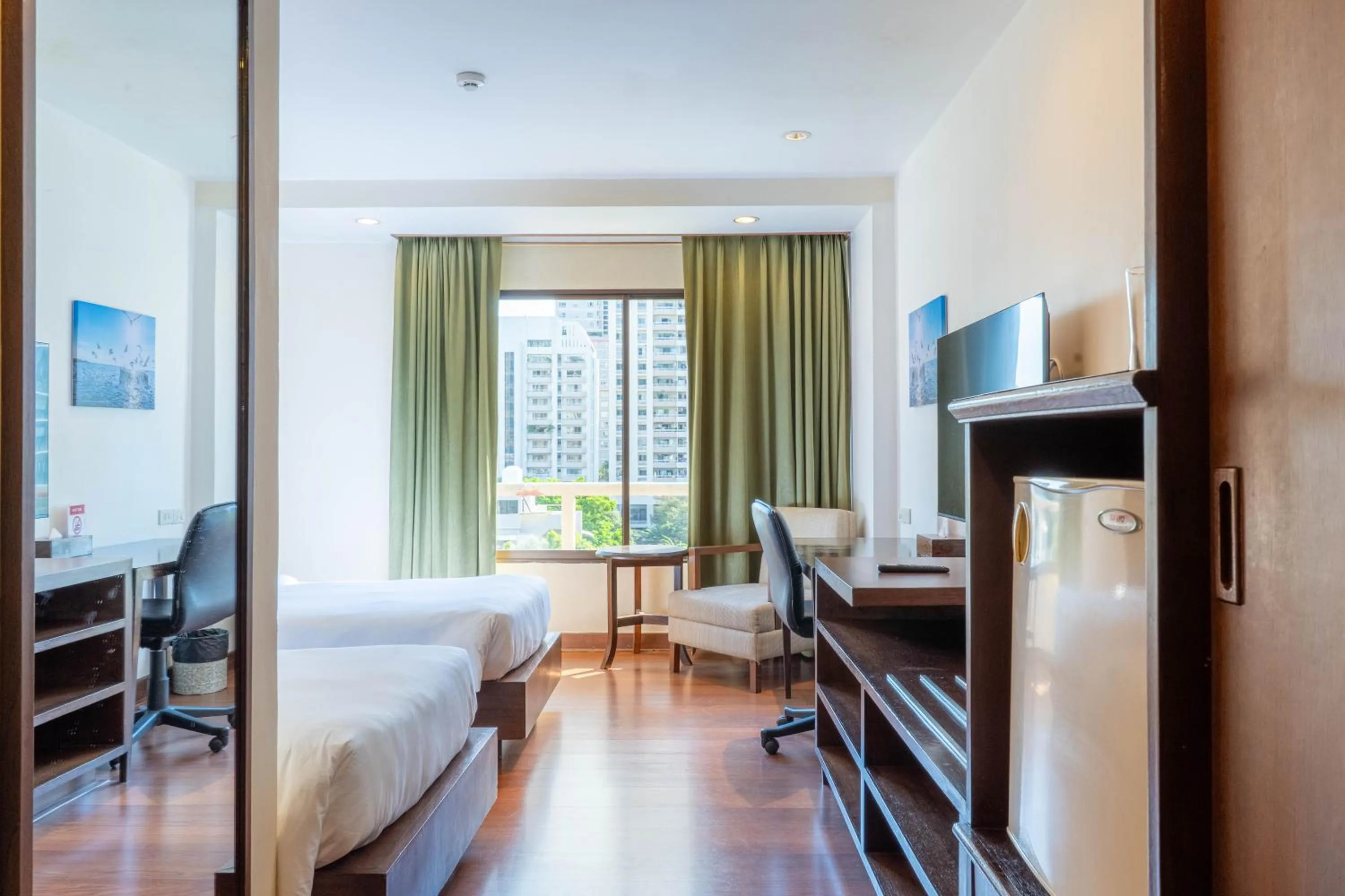 Bed in Journeyhub Sukhumvit 26, Bangkok - Formerly St James Hotel