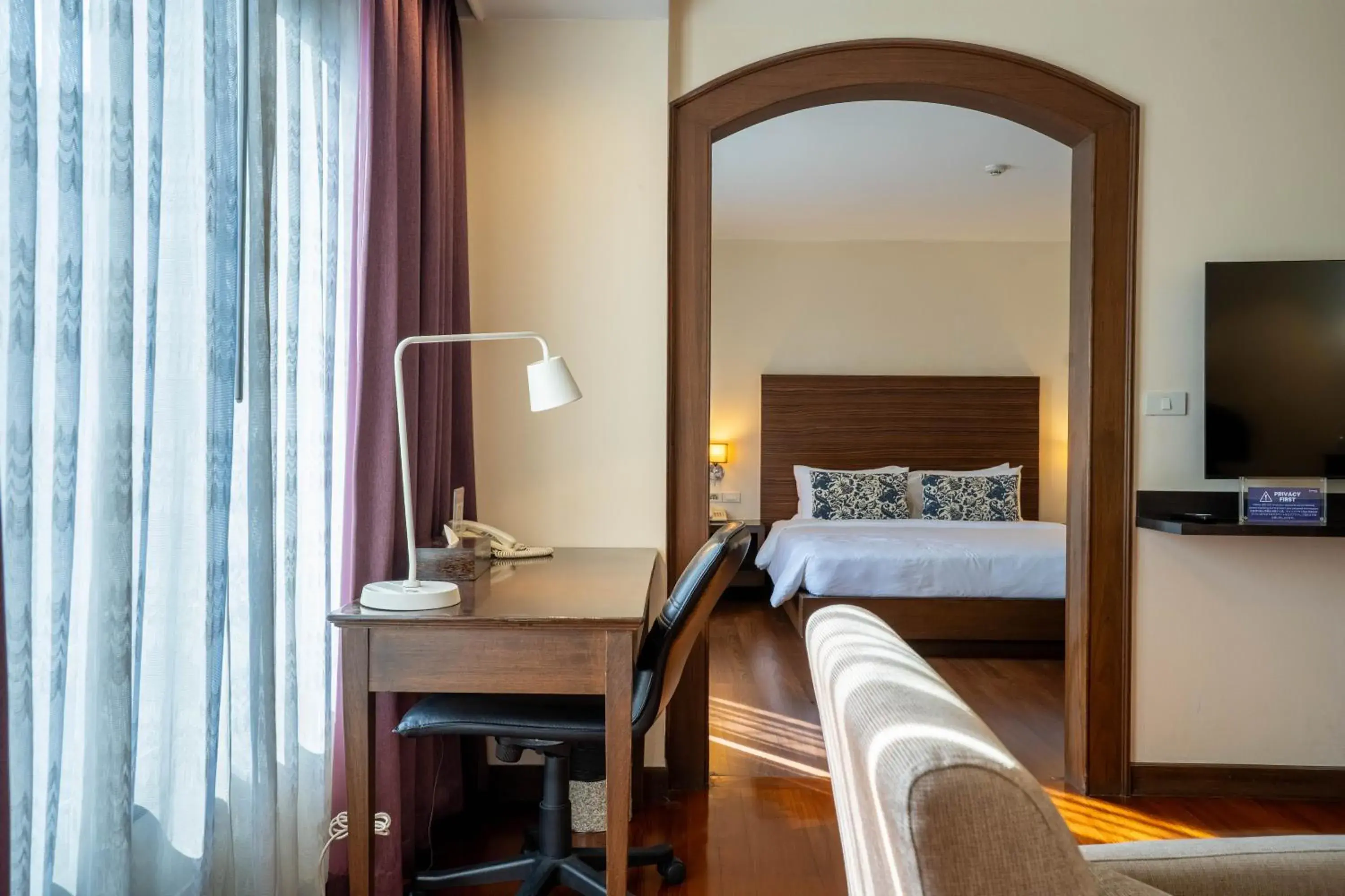 Living room, Bed in Journeyhub Sukhumvit 26, Bangkok - Formerly St James Hotel Living room, Bed in Journeyhub Sukhumvit 26, Bangkok - Formerly St James Hotel