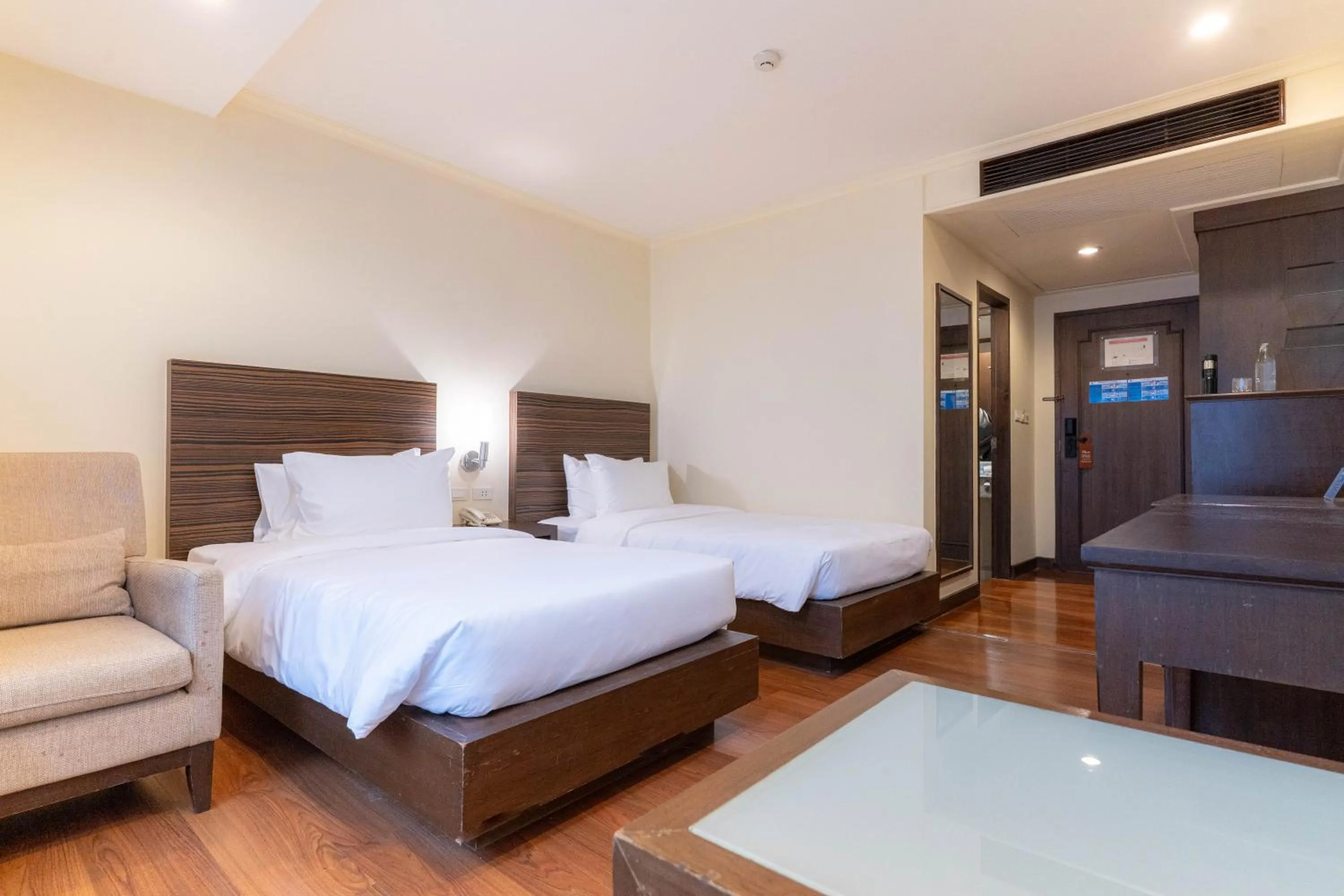 Bed in Journeyhub Sukhumvit 26, Bangkok - Formerly St James Hotel