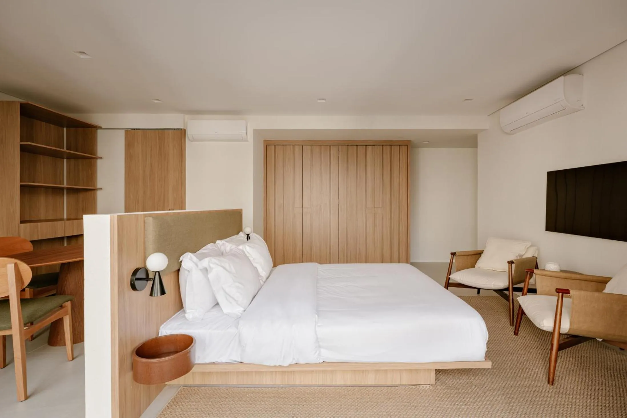 Photo of the whole room, Bed in Aloe Vila Nova Conceição