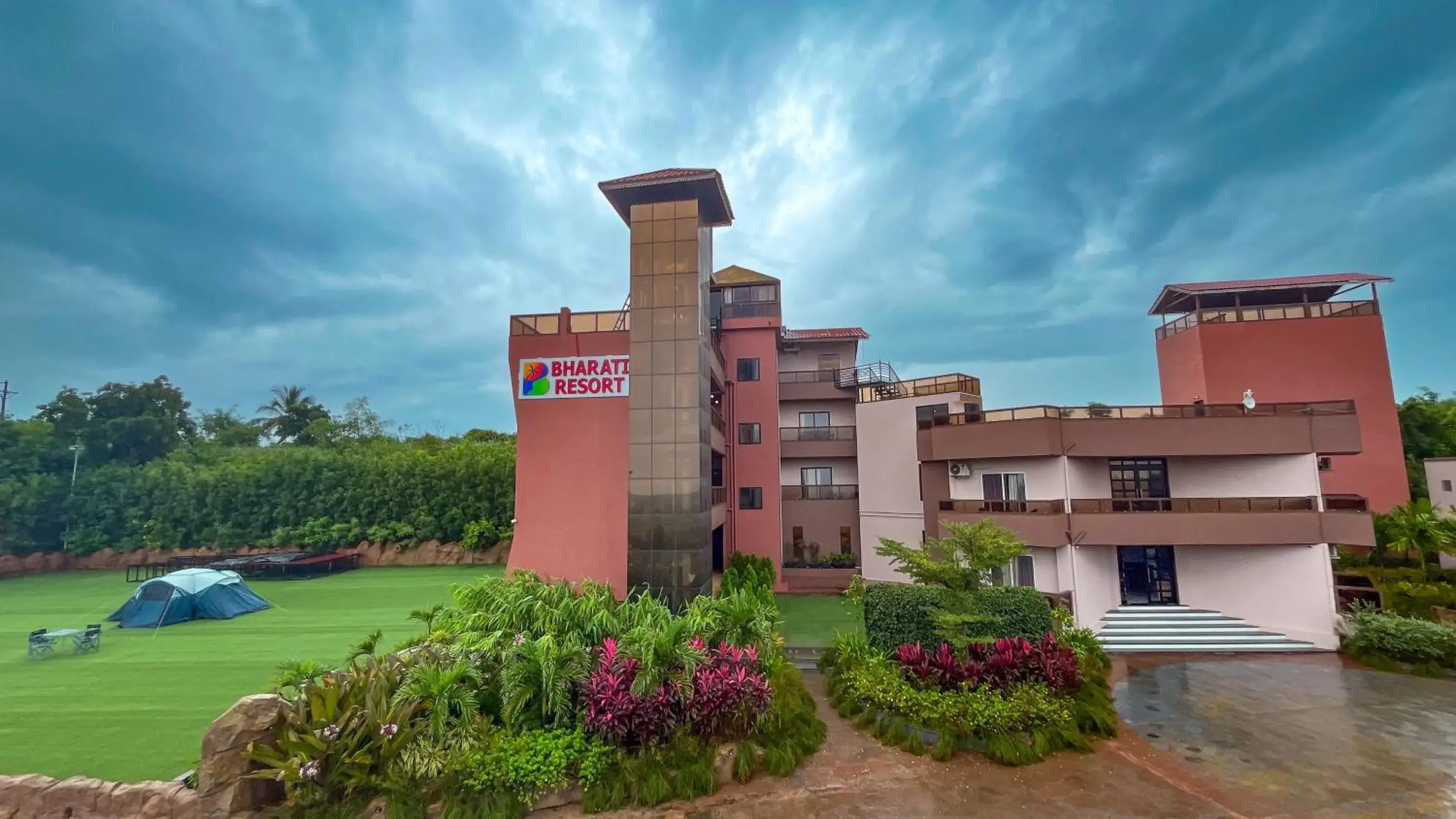 Property building in Regenta Bharti Amusement & Adventure Resort Pune, Urulikanchan Property building in Regenta Bharti Amusement & Adventure Resort Pune, Urulikanchan