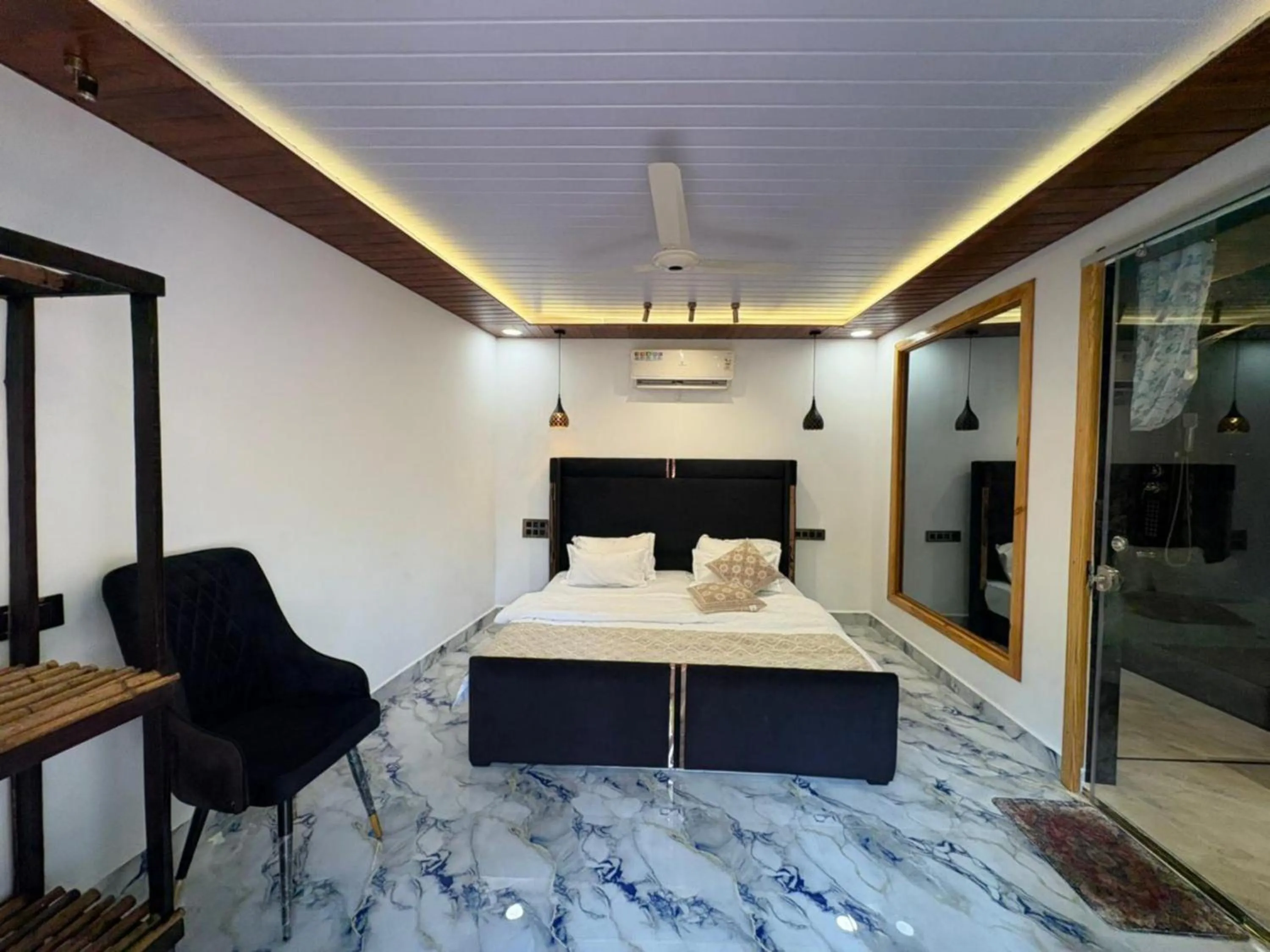 Photo of the whole room, Bed in The Charming Nights