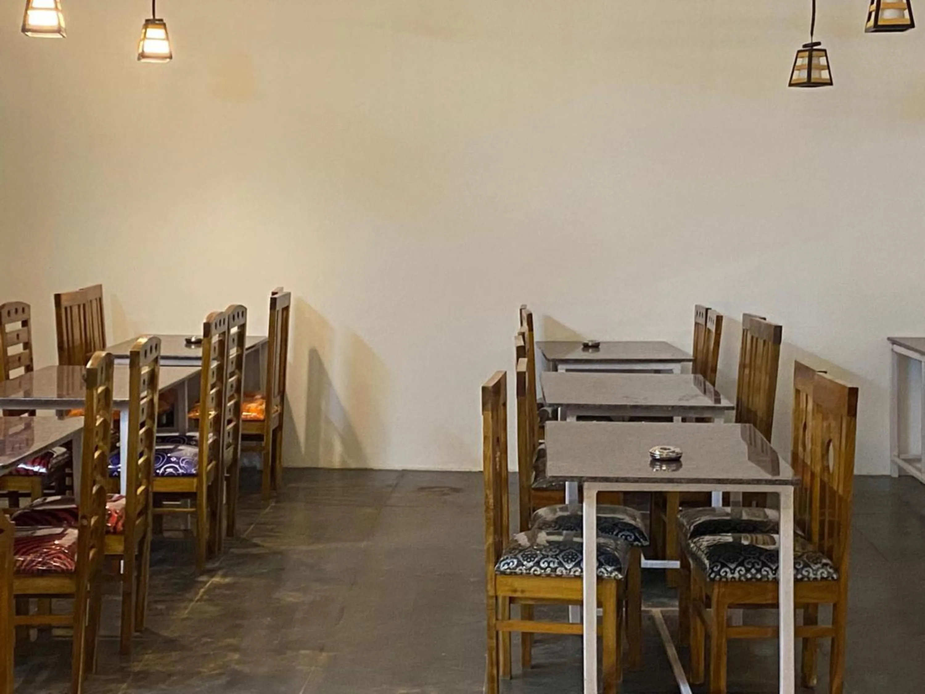 Restaurant/places to eat in The Charming Nights