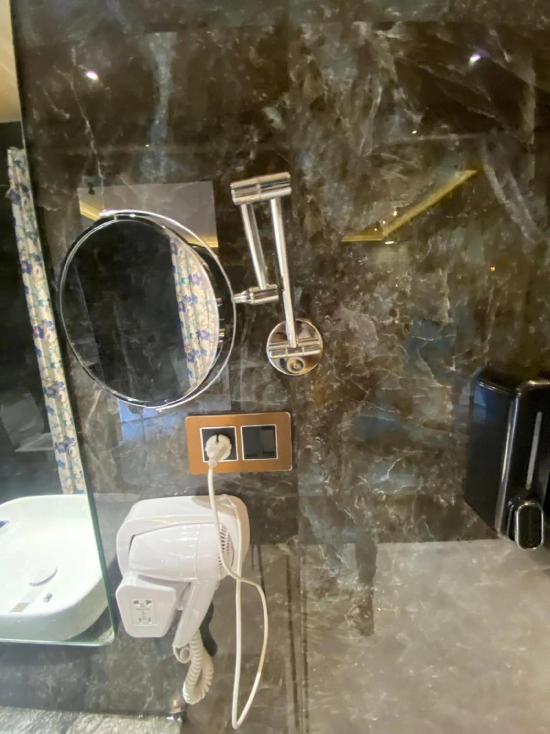 Bathroom in The Charming Nights