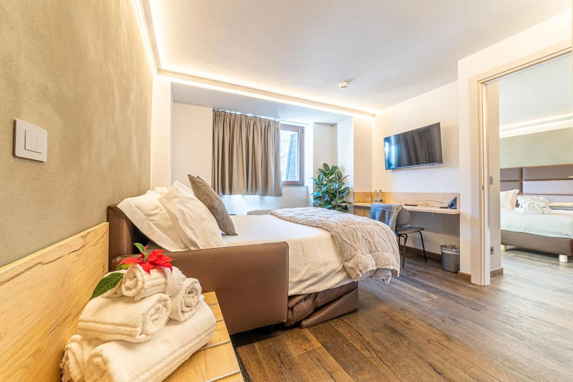 Photo of the whole room, Bed in Riserva Bianca Limone Hotel & SPA