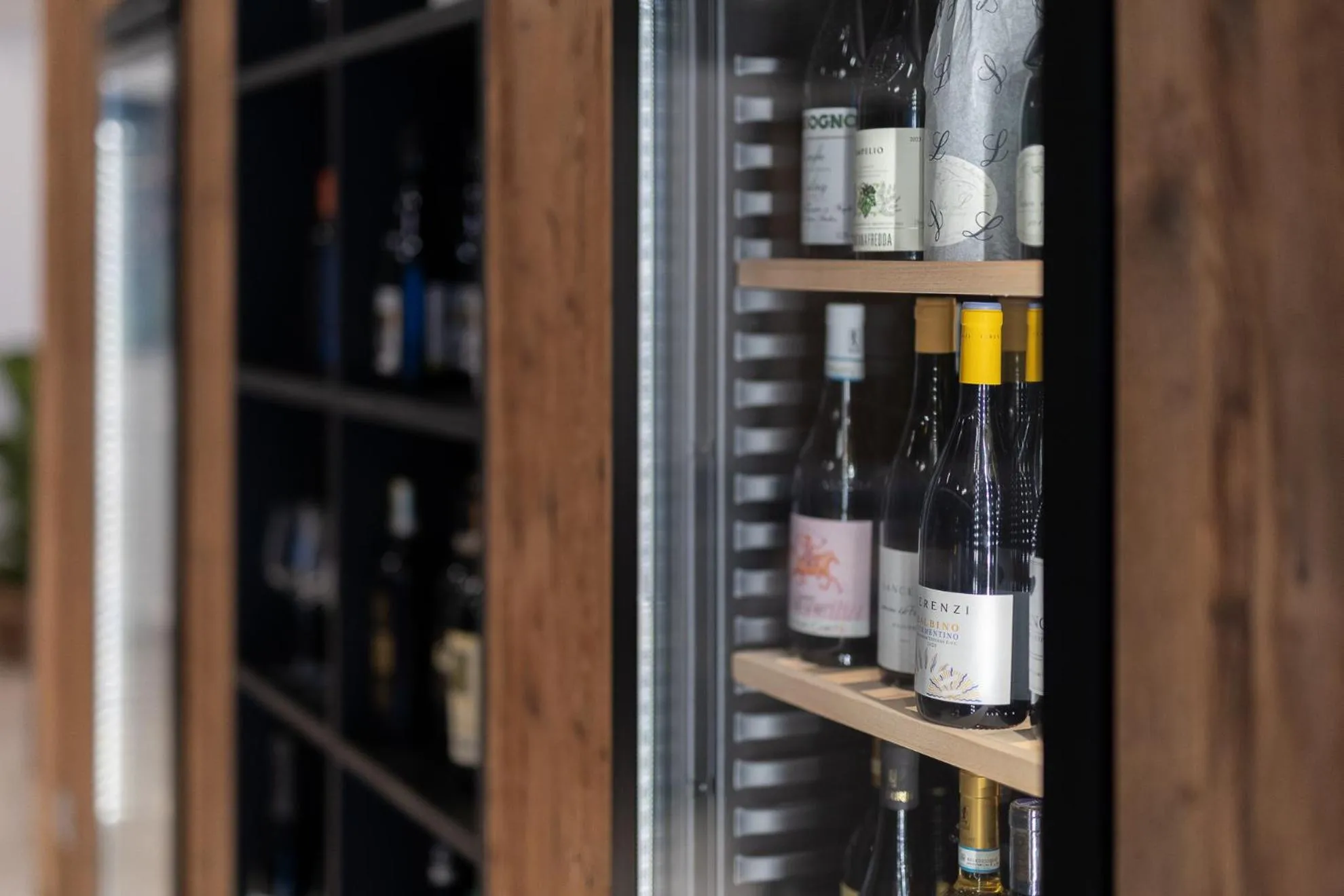 Lounge or bar in Riserva Bianca Limone Hotel & SPA