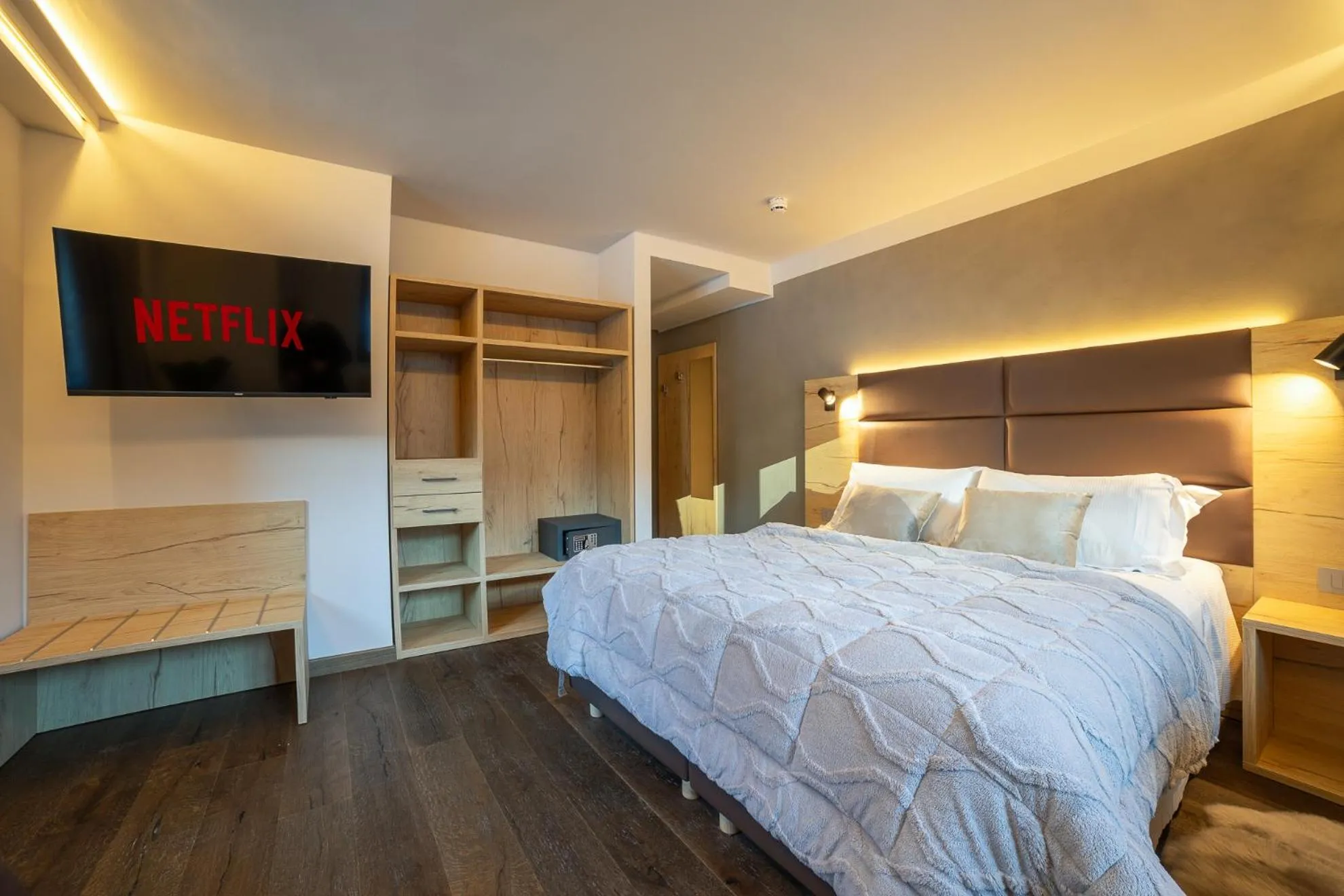 TV and multimedia, Bed in Riserva Bianca Limone Hotel & SPA