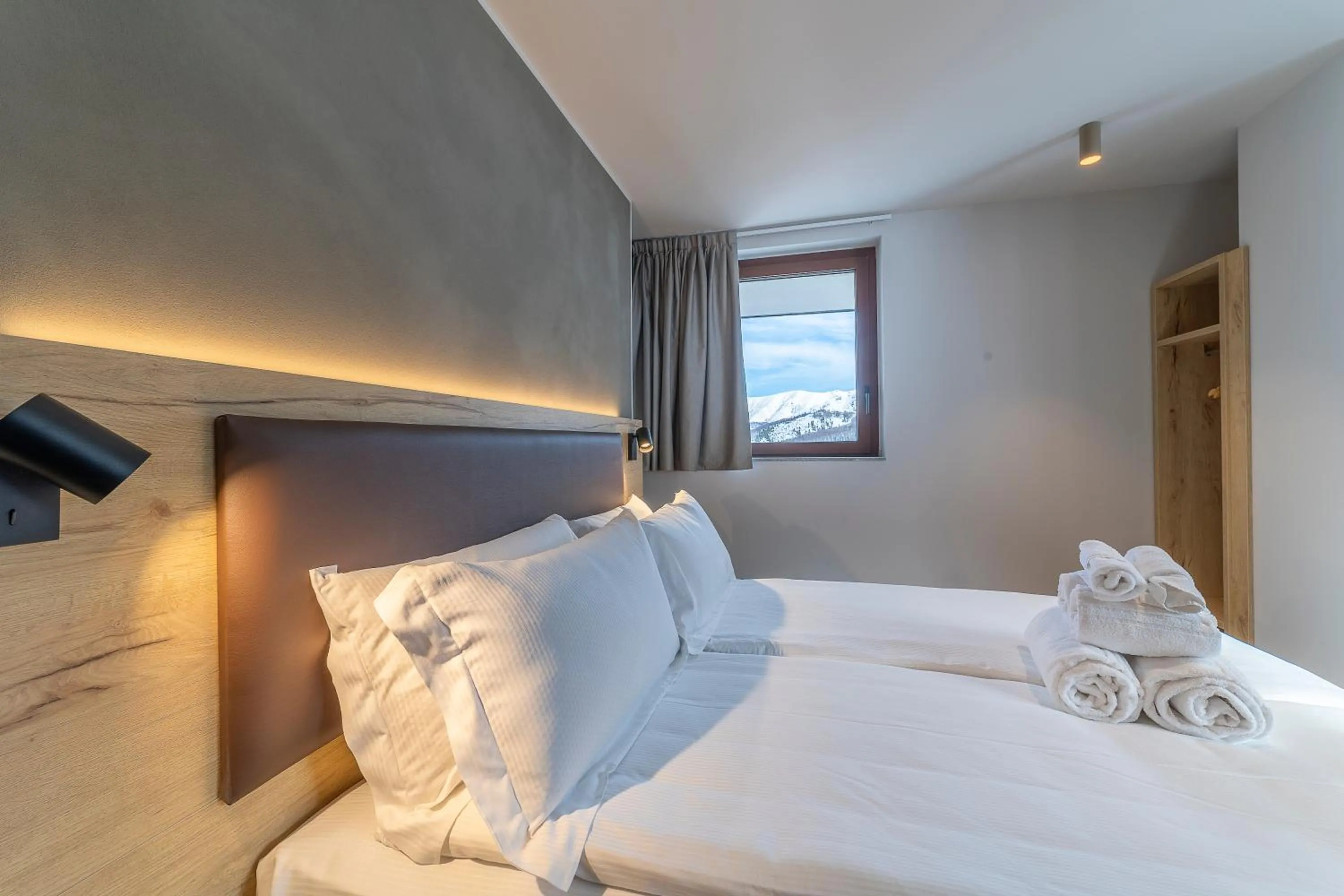 Mountain view, Bed in Riserva Bianca Limone Hotel & SPA