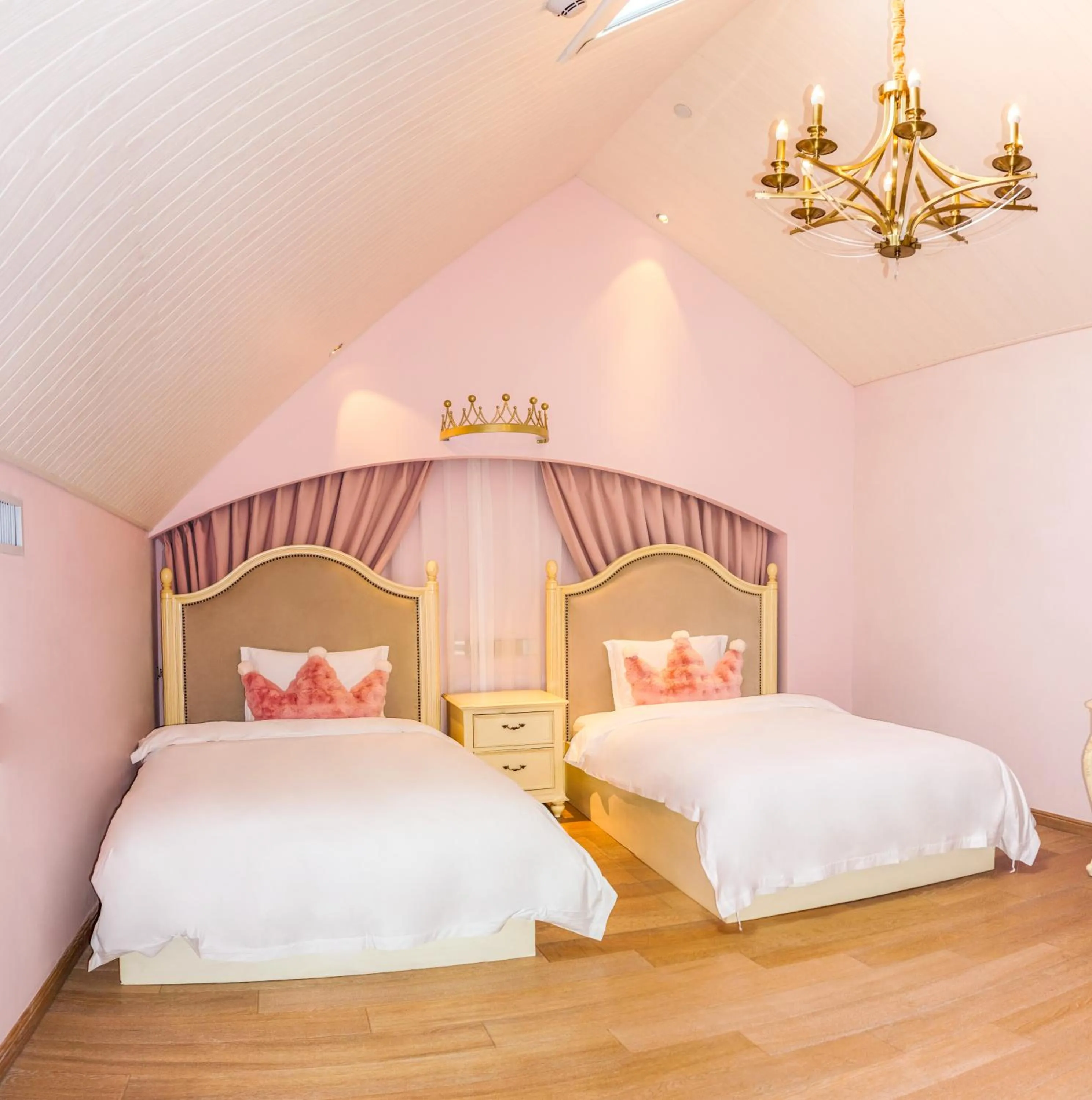 Bedroom, Bed in NARADA Resort Shanghai Hotel Disney Store