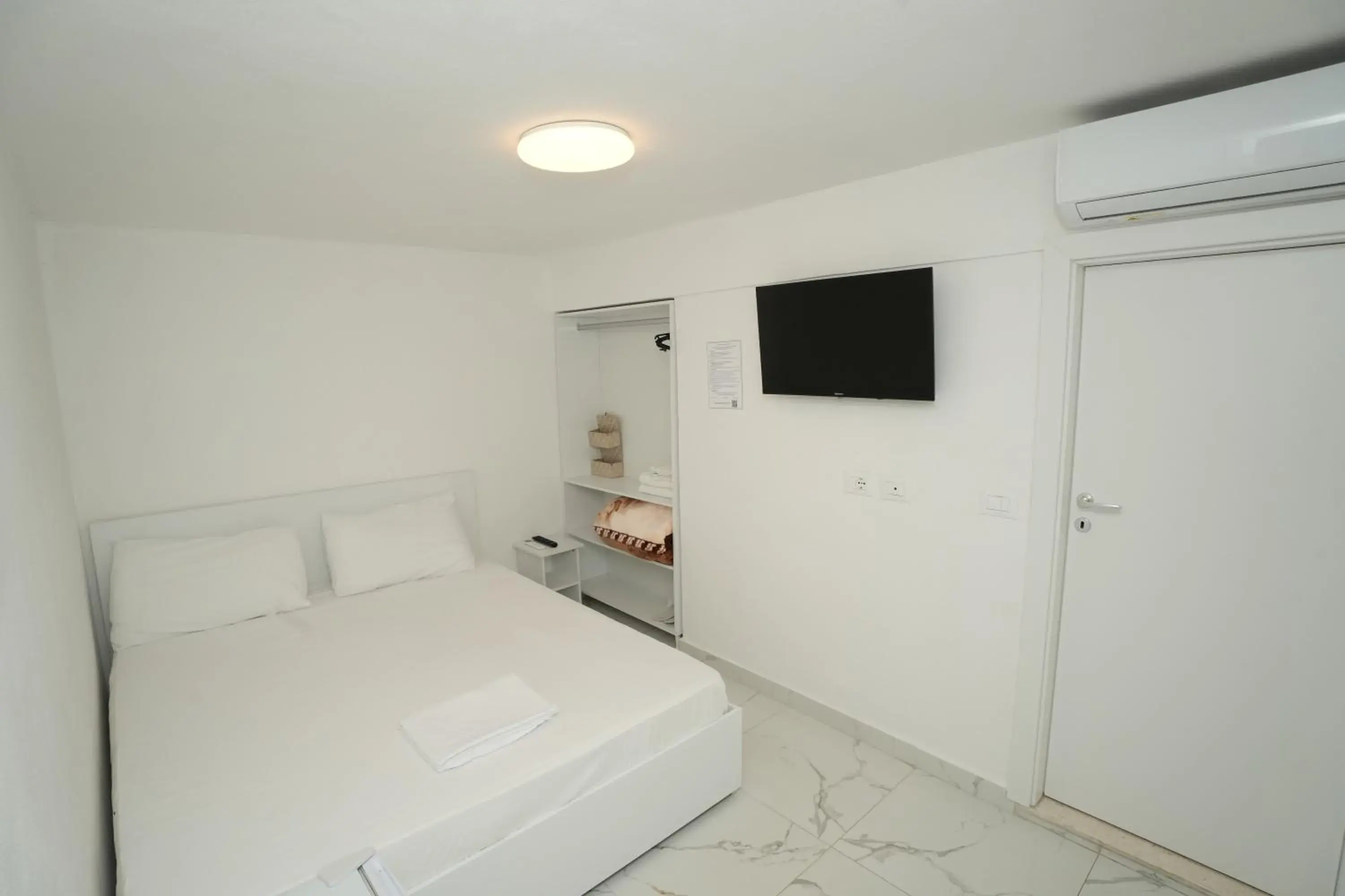 Bed in Enles Hotel Bed in Enles Hotel