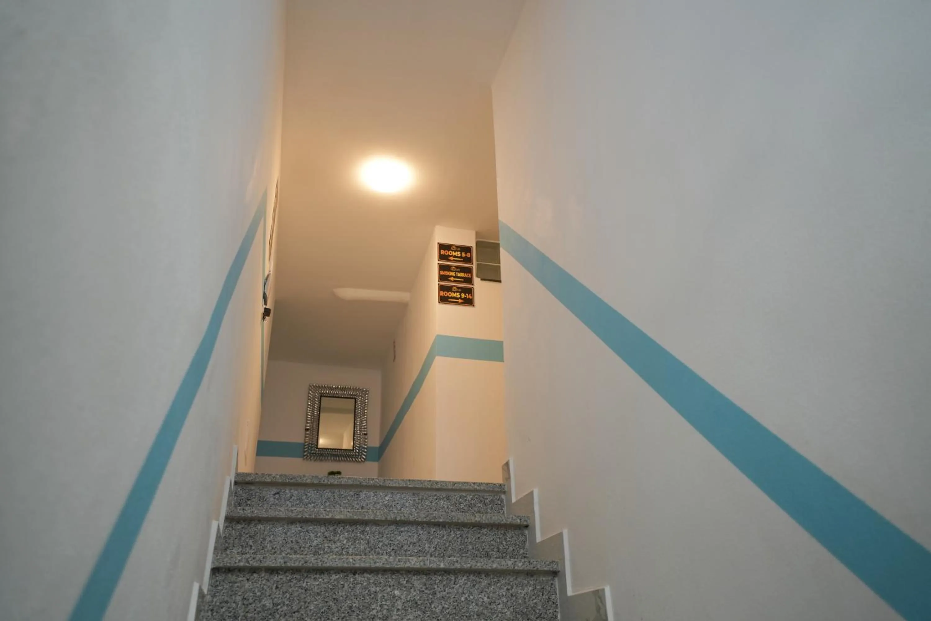 Lobby or reception in Enles Hotel