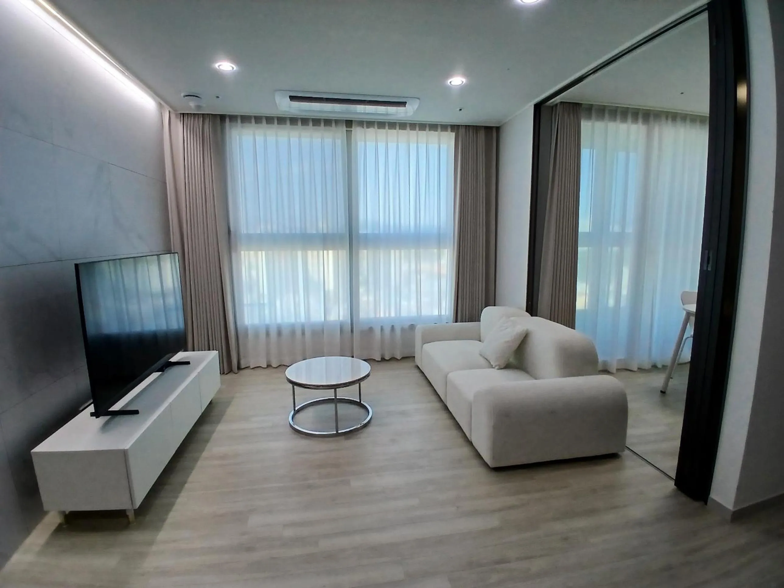 Living room in The November Stay Guri Station