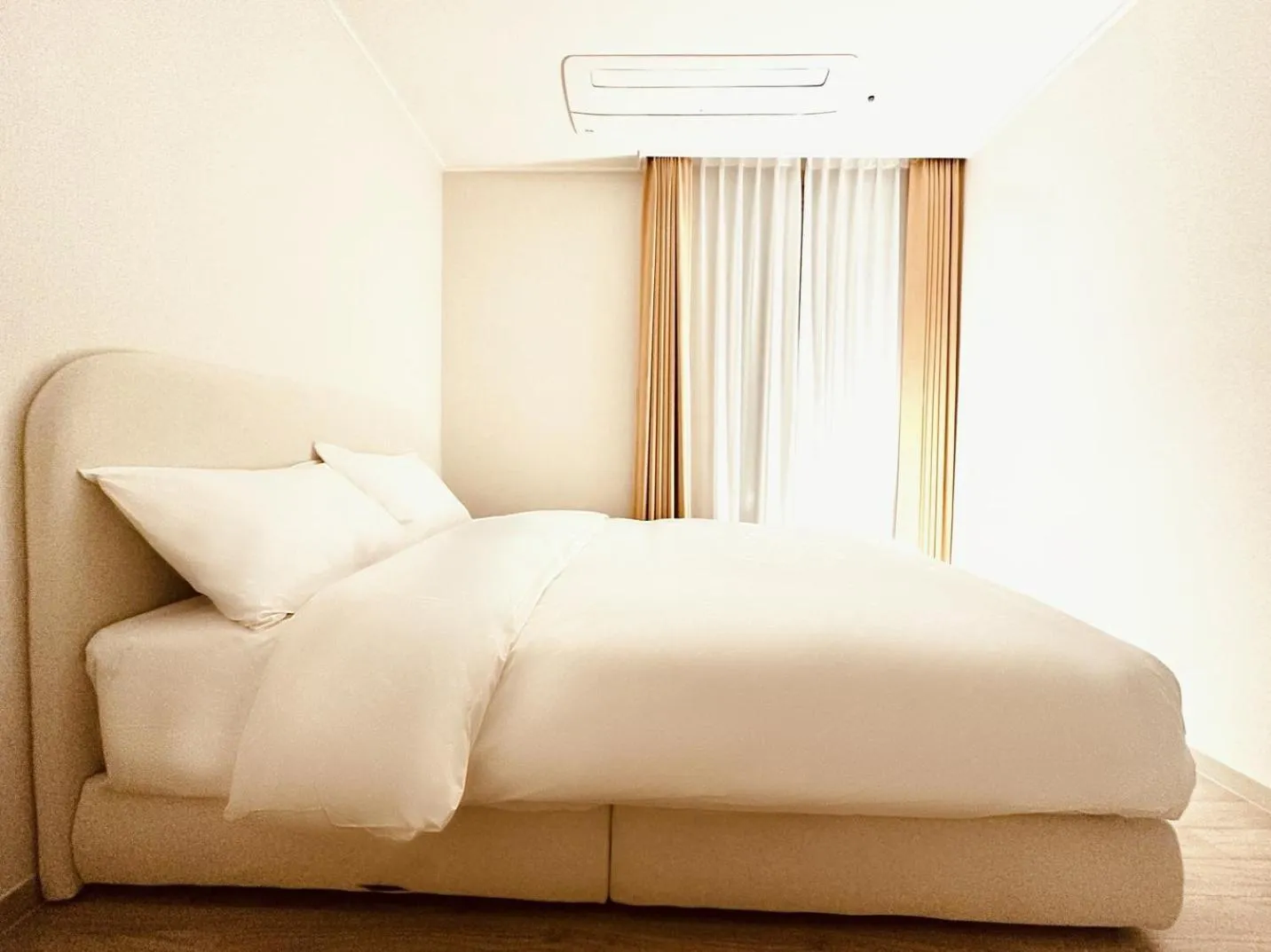 Bed in The November Stay Guri Station