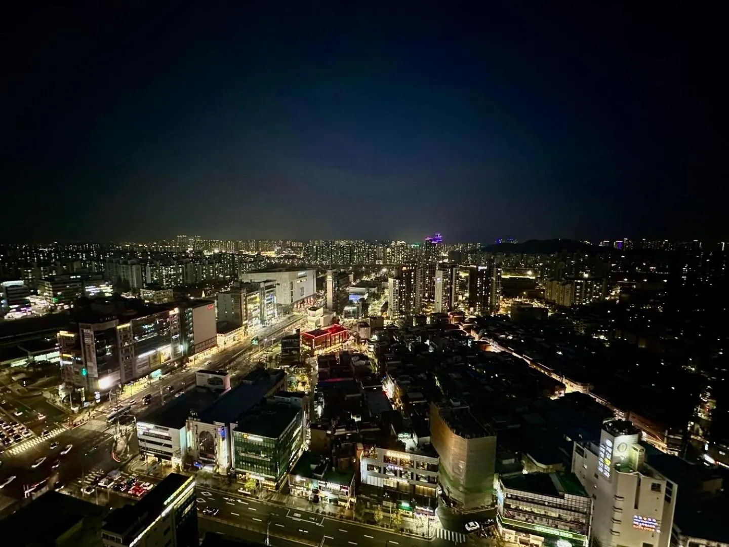 Night in The November Stay Guri Station