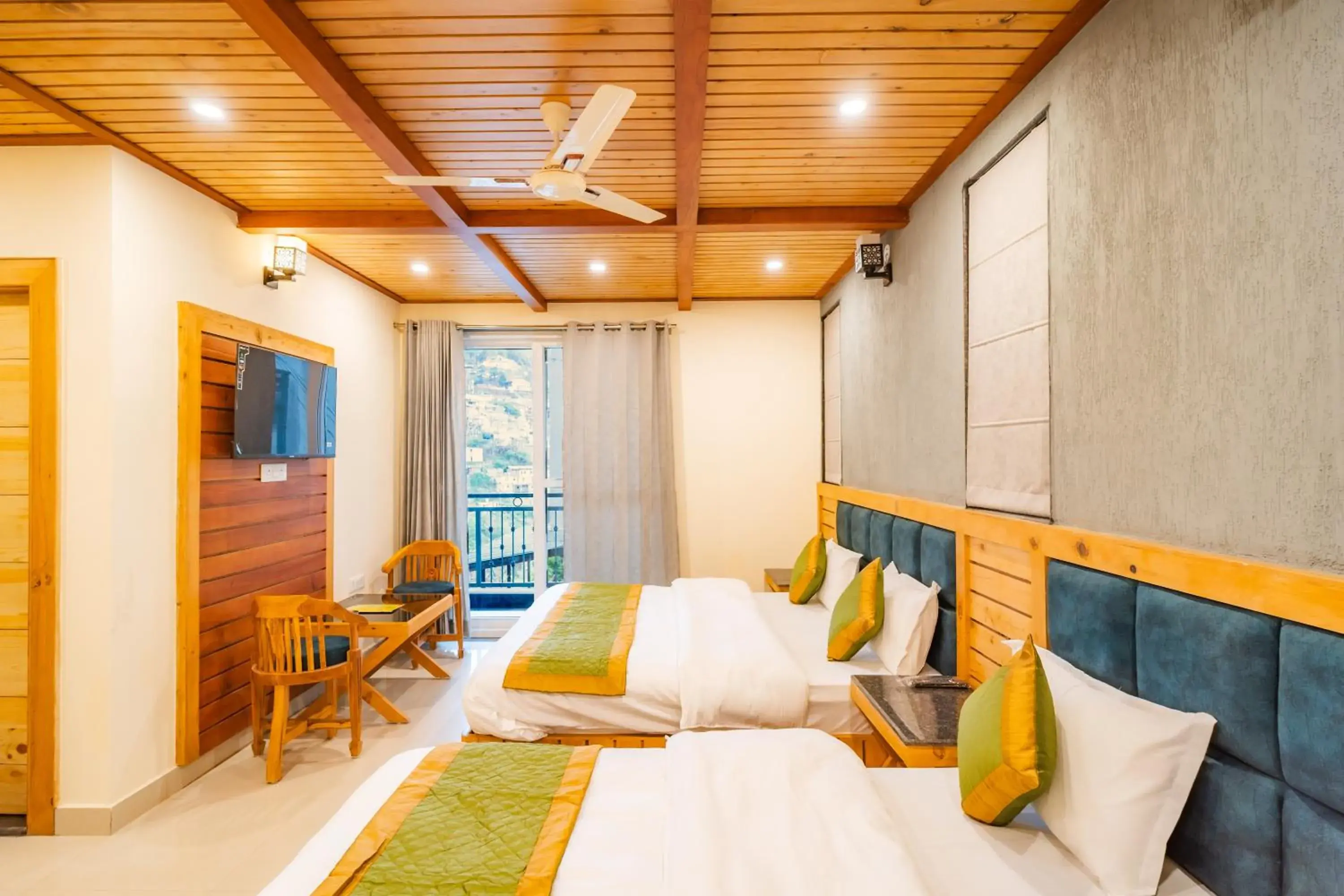 Family Room with Balcony in Winterfell Stays Mussoorie Family Room with Balcony in Winterfell Stays Mussoorie