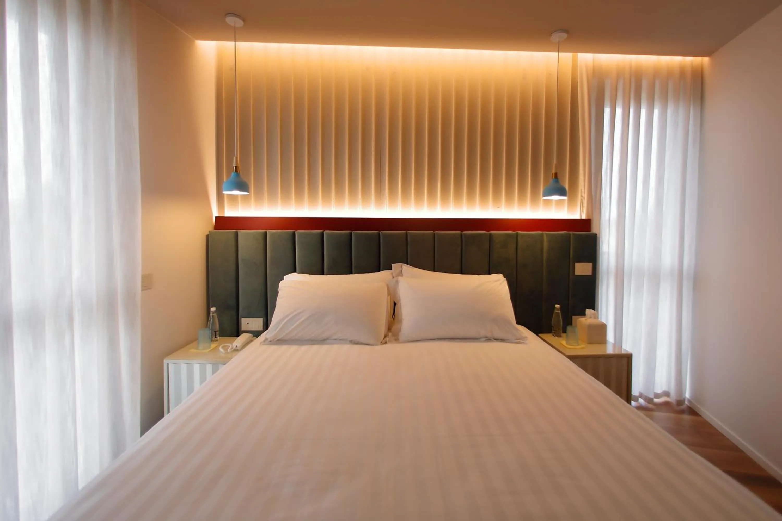 Bedroom, Bed in Hotel Unico by Dori