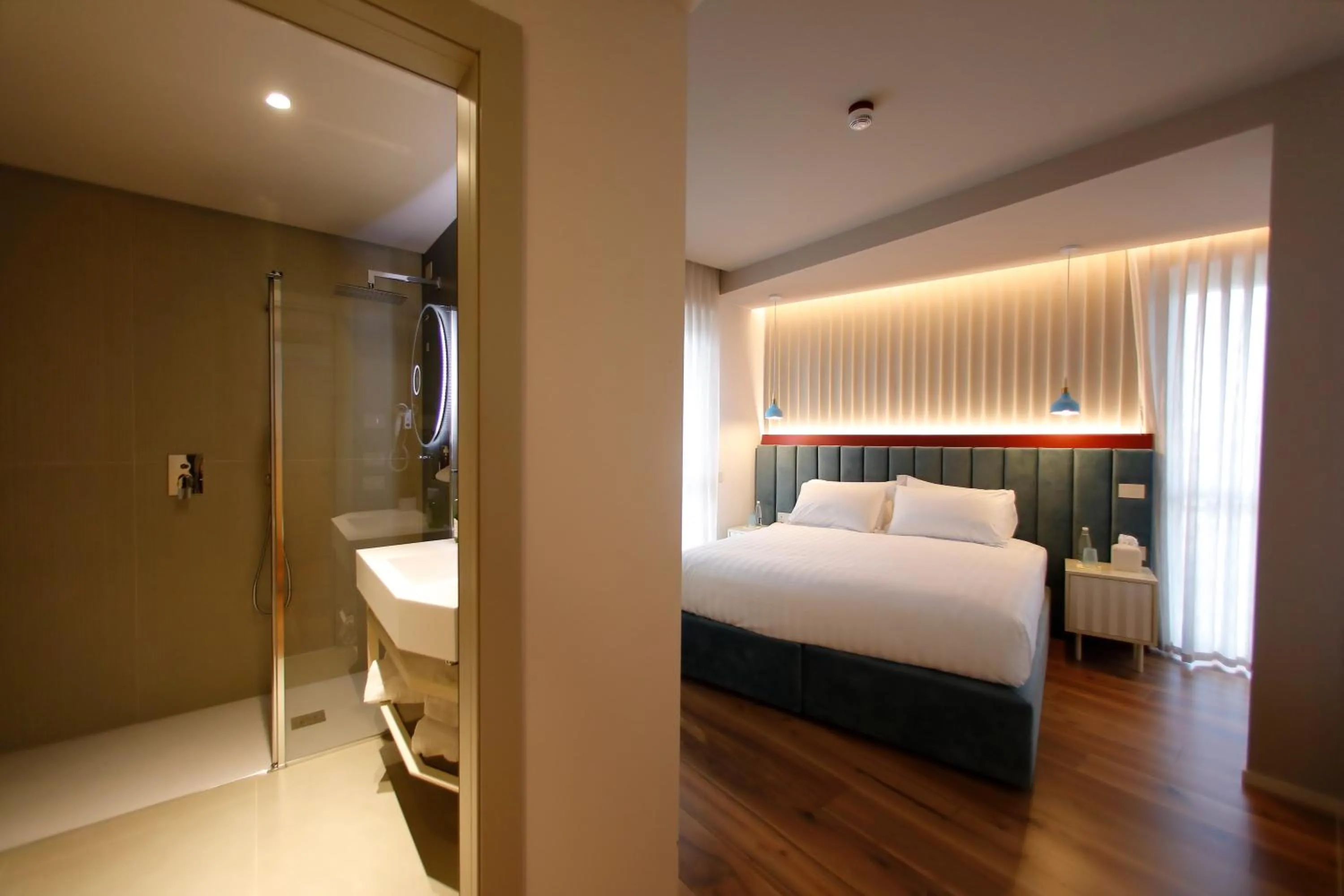 Bedroom, Bed in Hotel Unico by Dori
