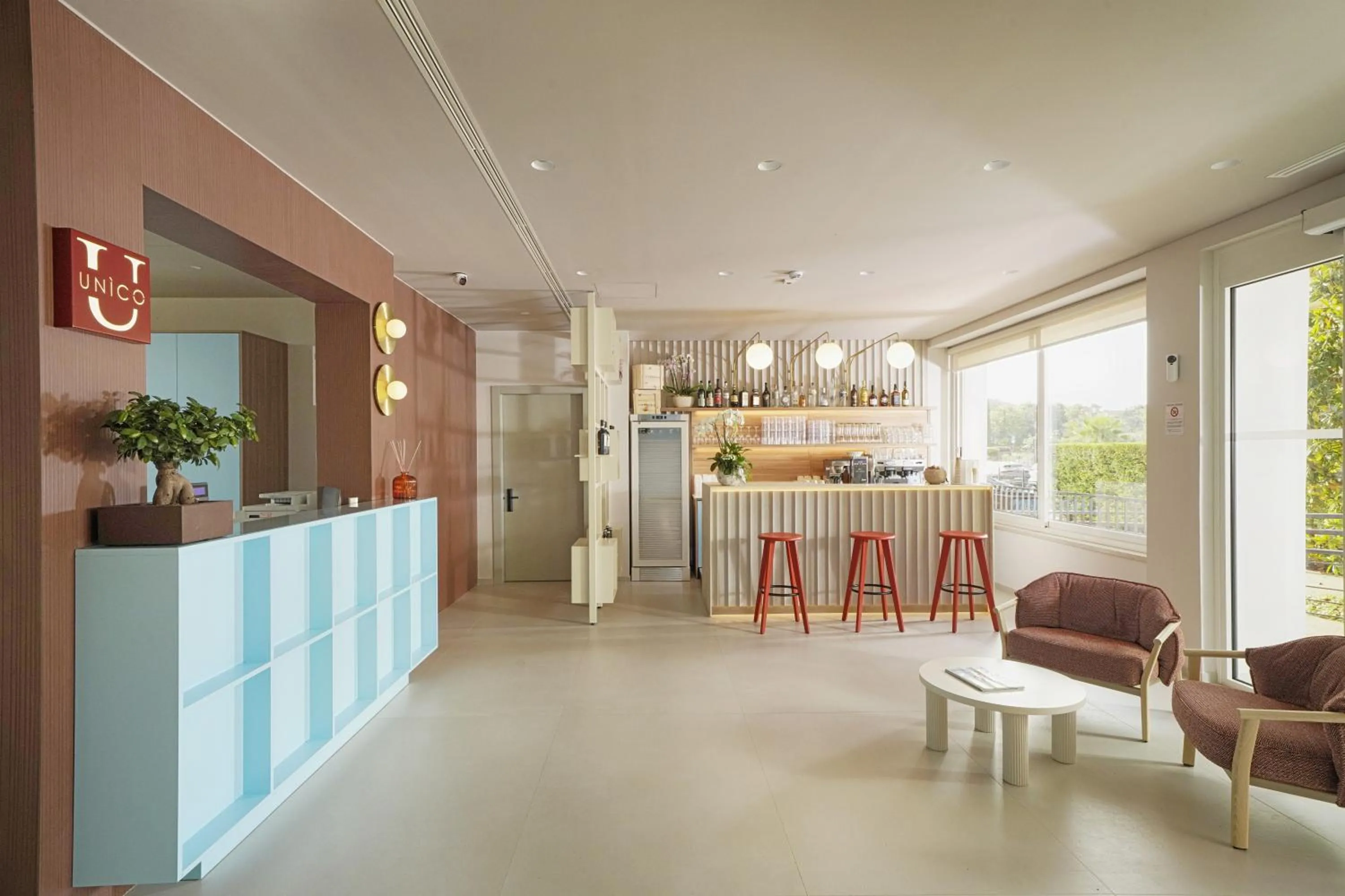 Lounge or bar in Hotel Unico by Dori