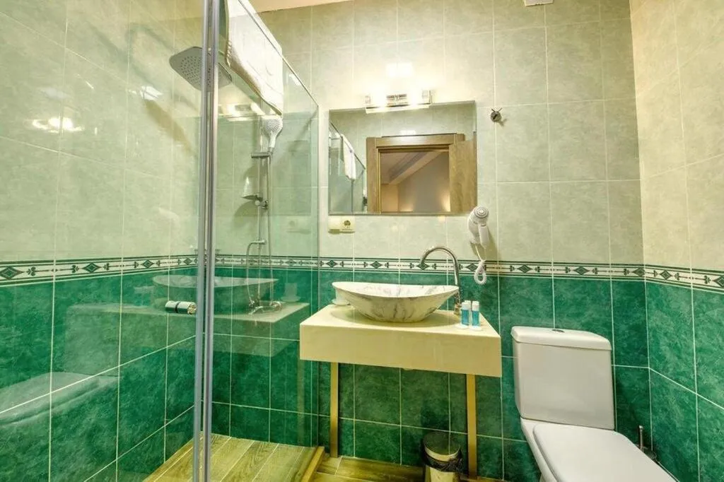 Bathroom in Gallery inn