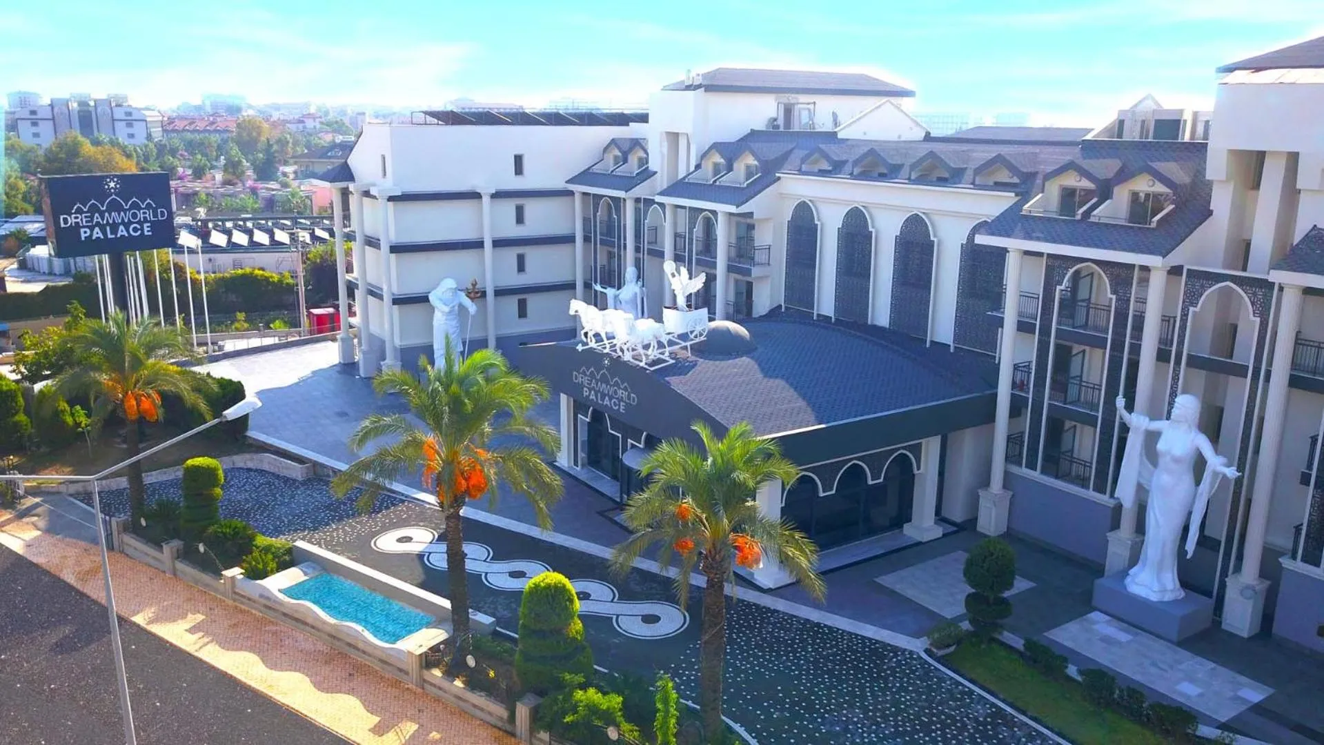 Property building in Dream World Palace