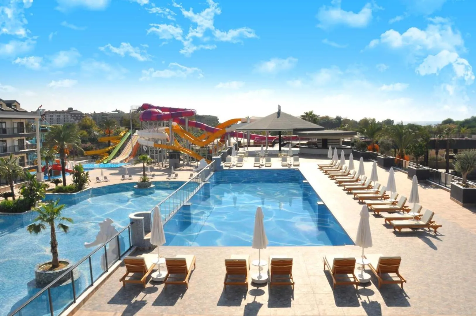 Pool view in Dream World Palace