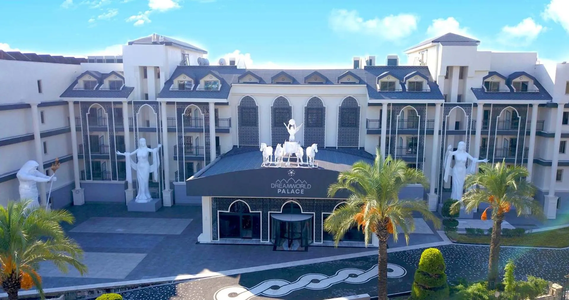 Property building in Dream World Palace