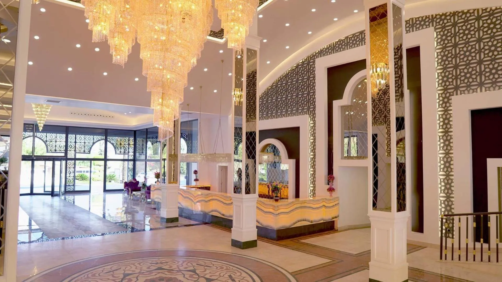 Lobby or reception in Dream World Palace