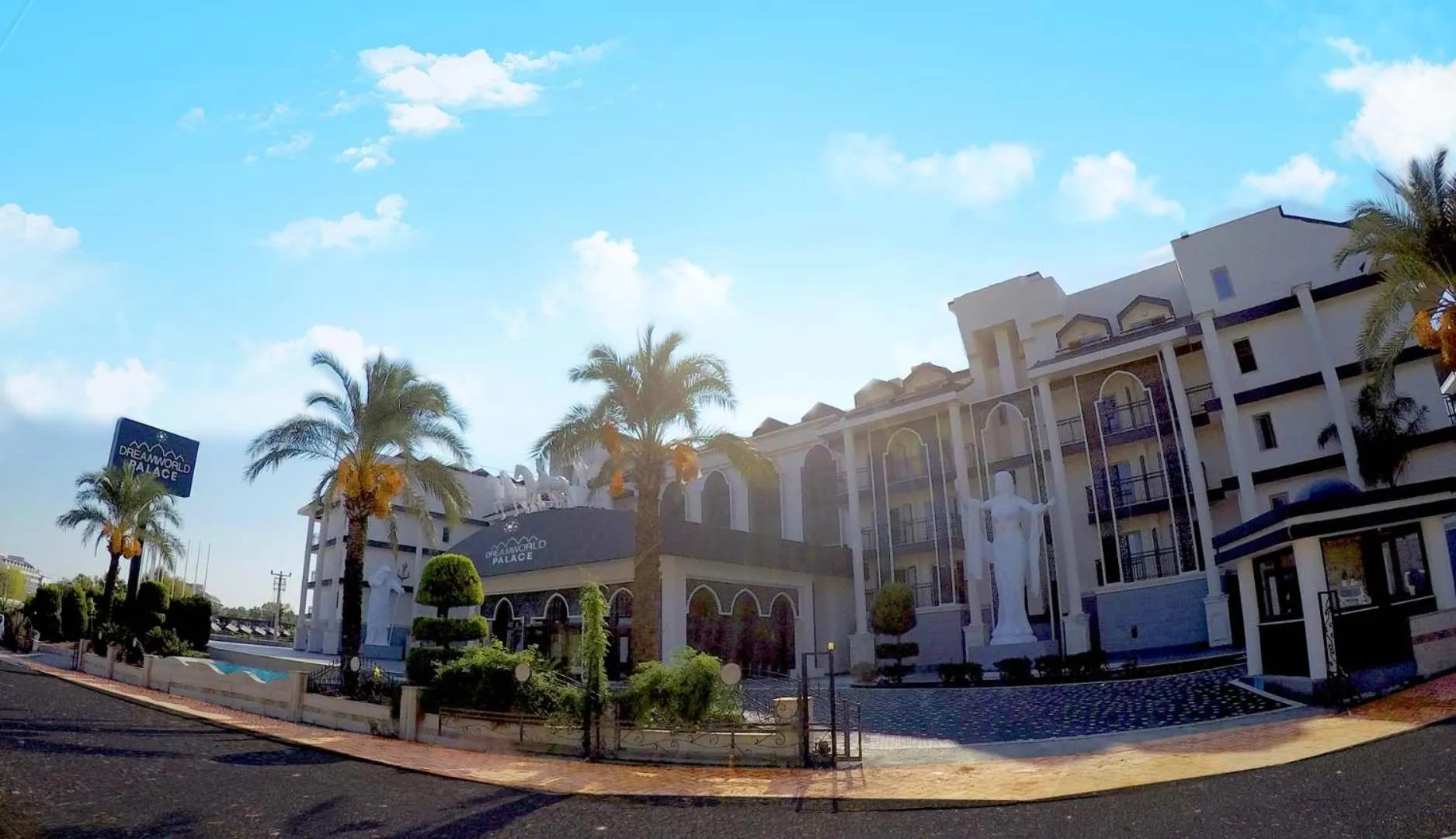 Property building in Dream World Palace