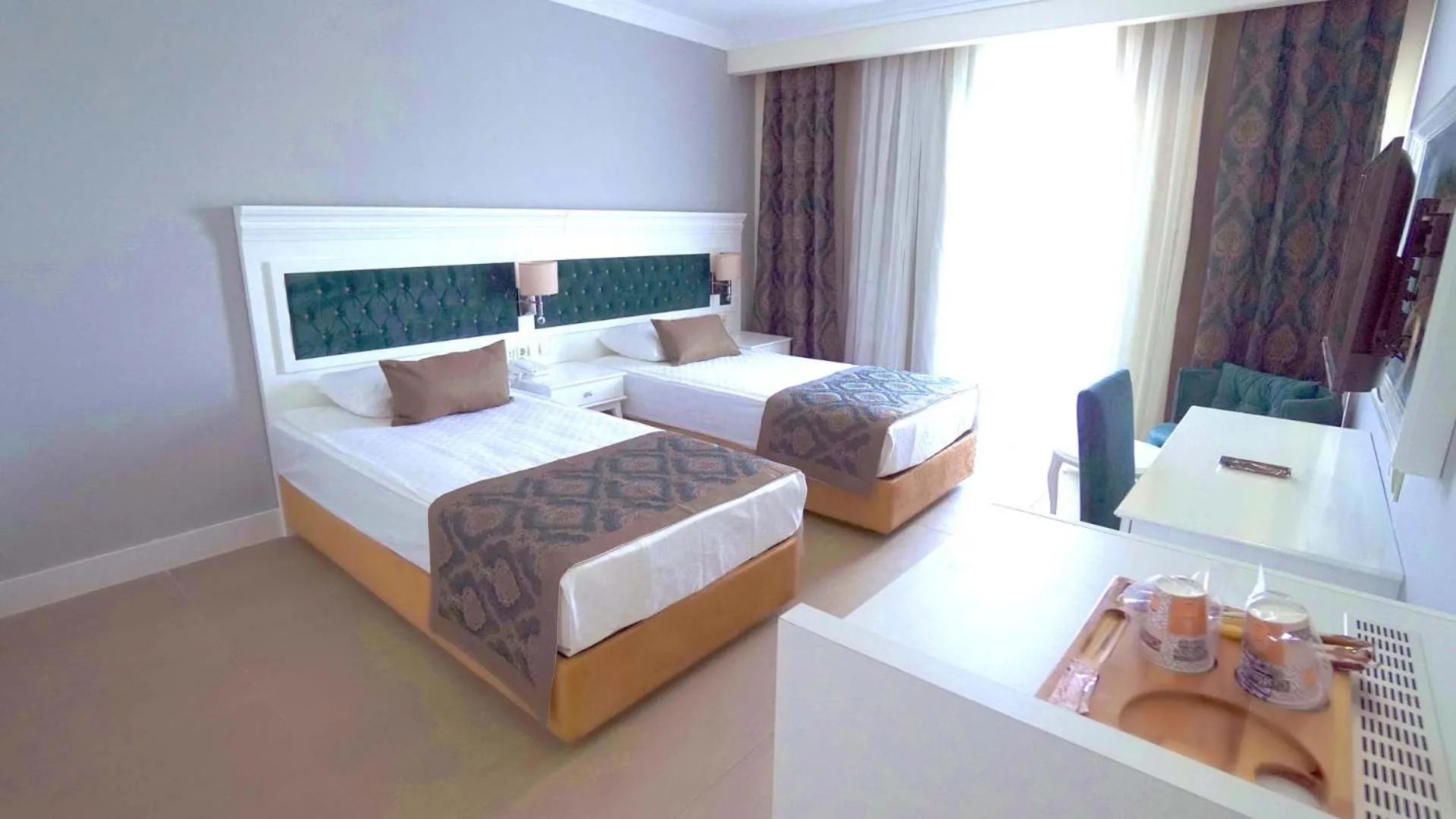 Bed in Dream World Palace