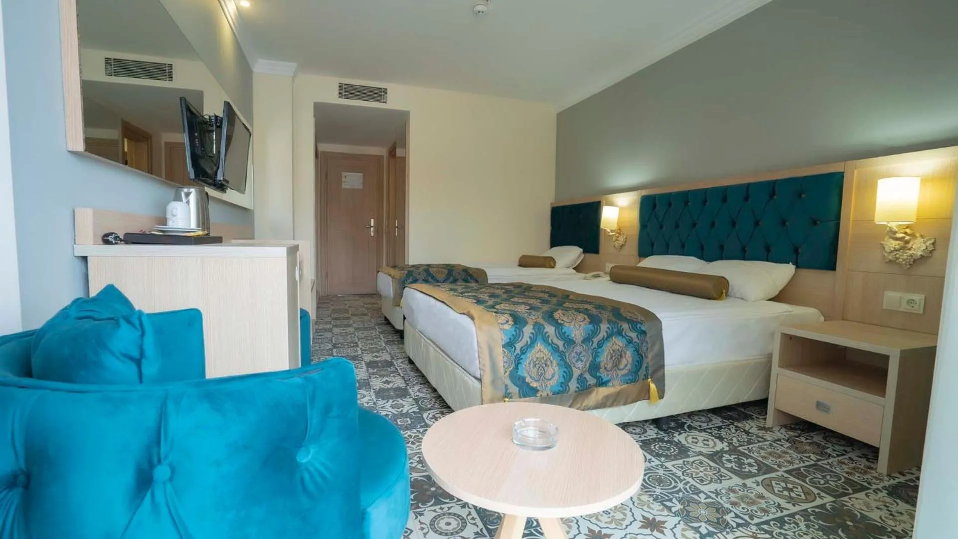 Bed in Dream World Palace