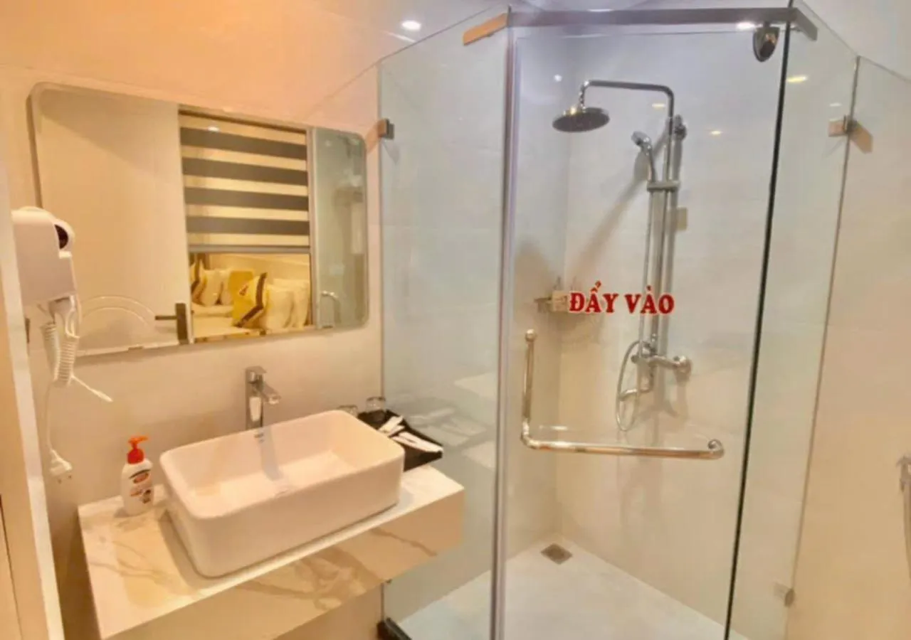 Shower in NDC MISA Hotel
