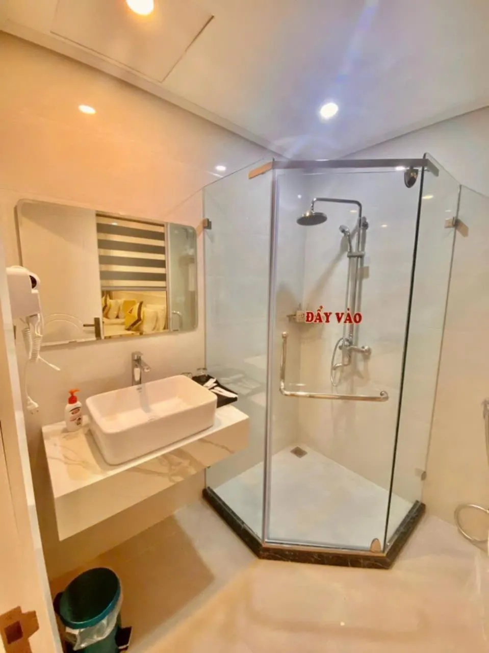 Shower in NDC MISA Hotel
