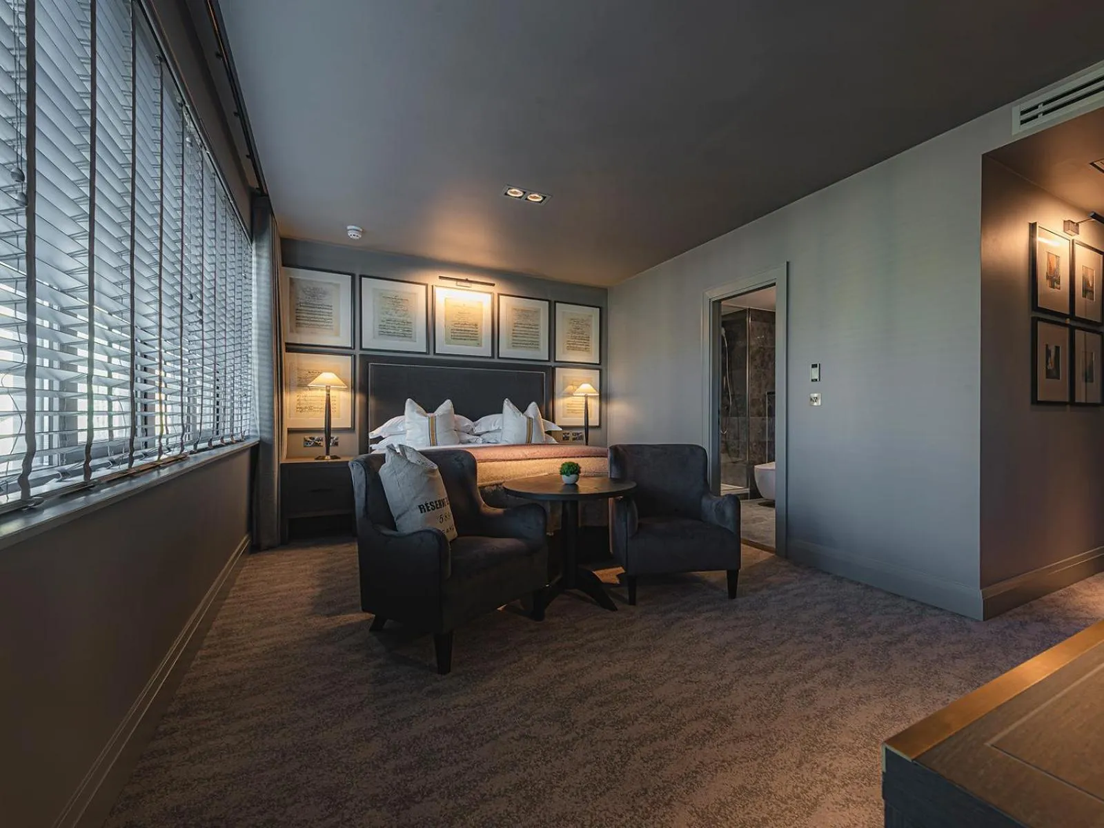 Photo of the whole room in Dakota Newcastle