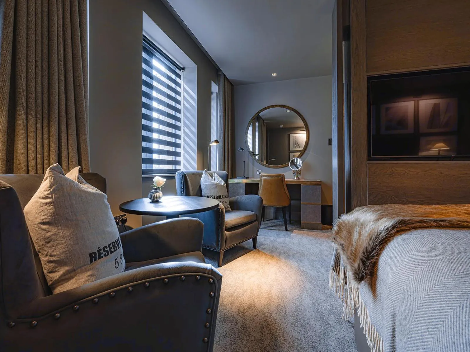 Seating area, Bed in Dakota Newcastle