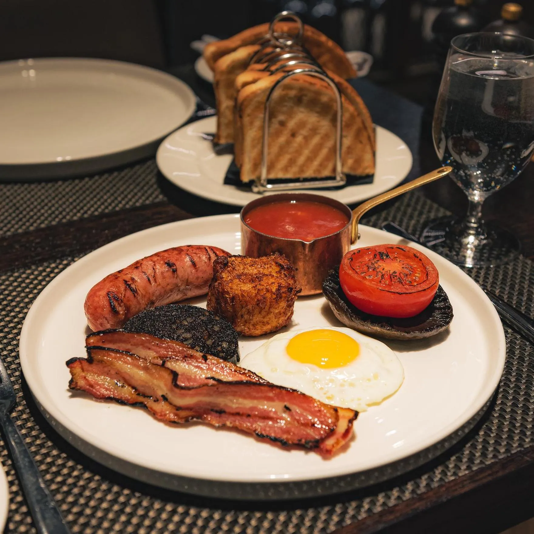 Breakfast in Dakota Newcastle