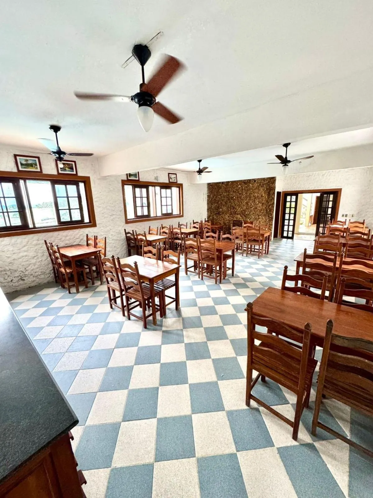 Restaurant/places to eat in POUSO DE ICARO - POUSADA NO CENTRO de PARATY