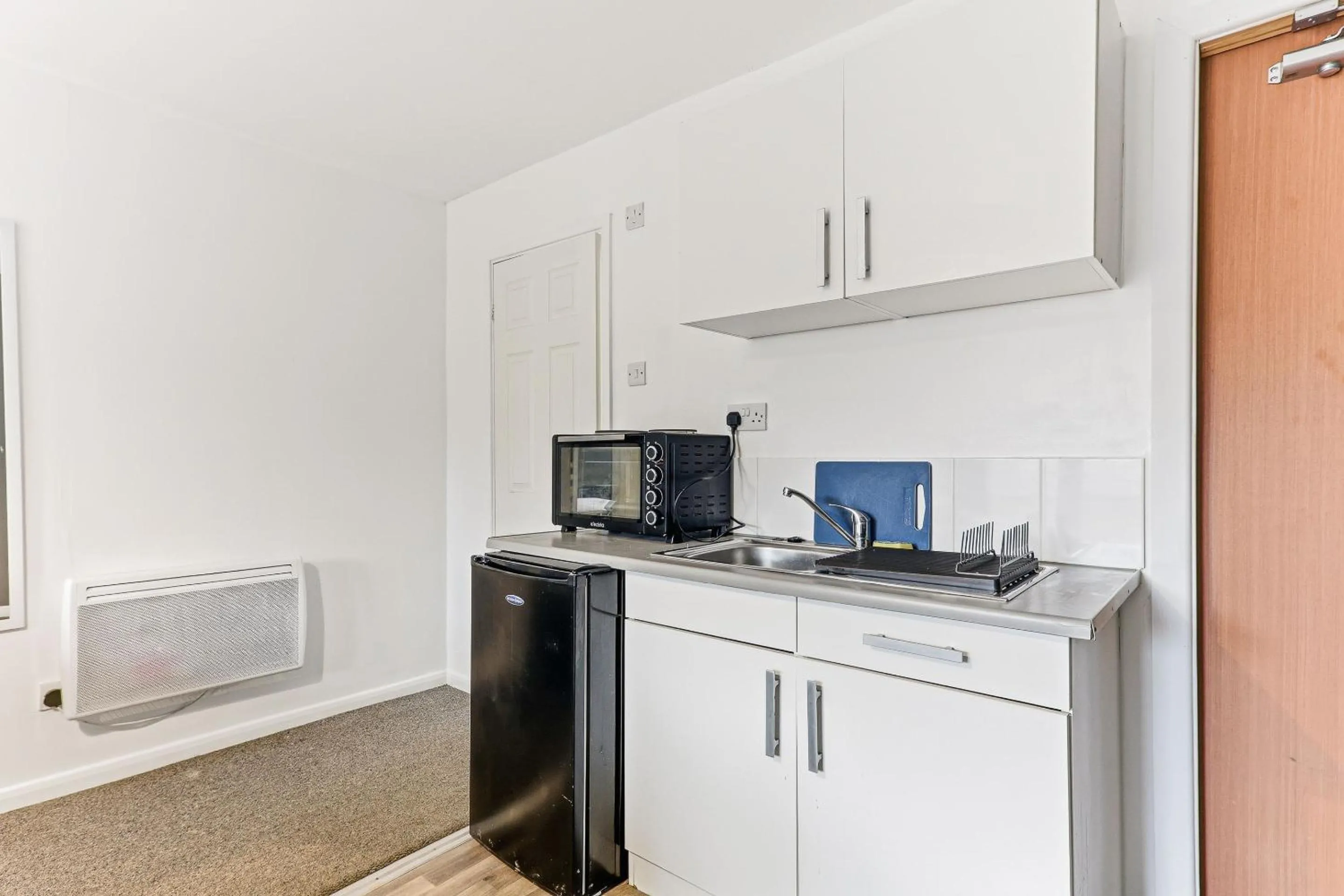 Kitchen or kitchenette in Hayy Studios at Castleford