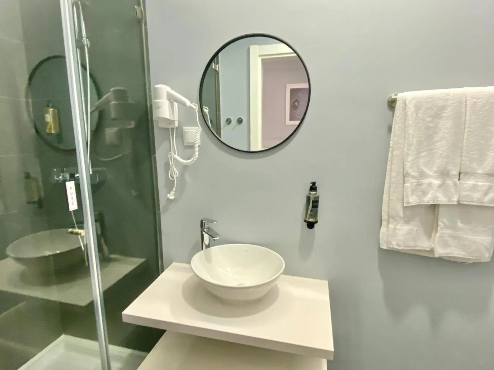 Toilet in Lisbon City Inn Hotel by City Hotels