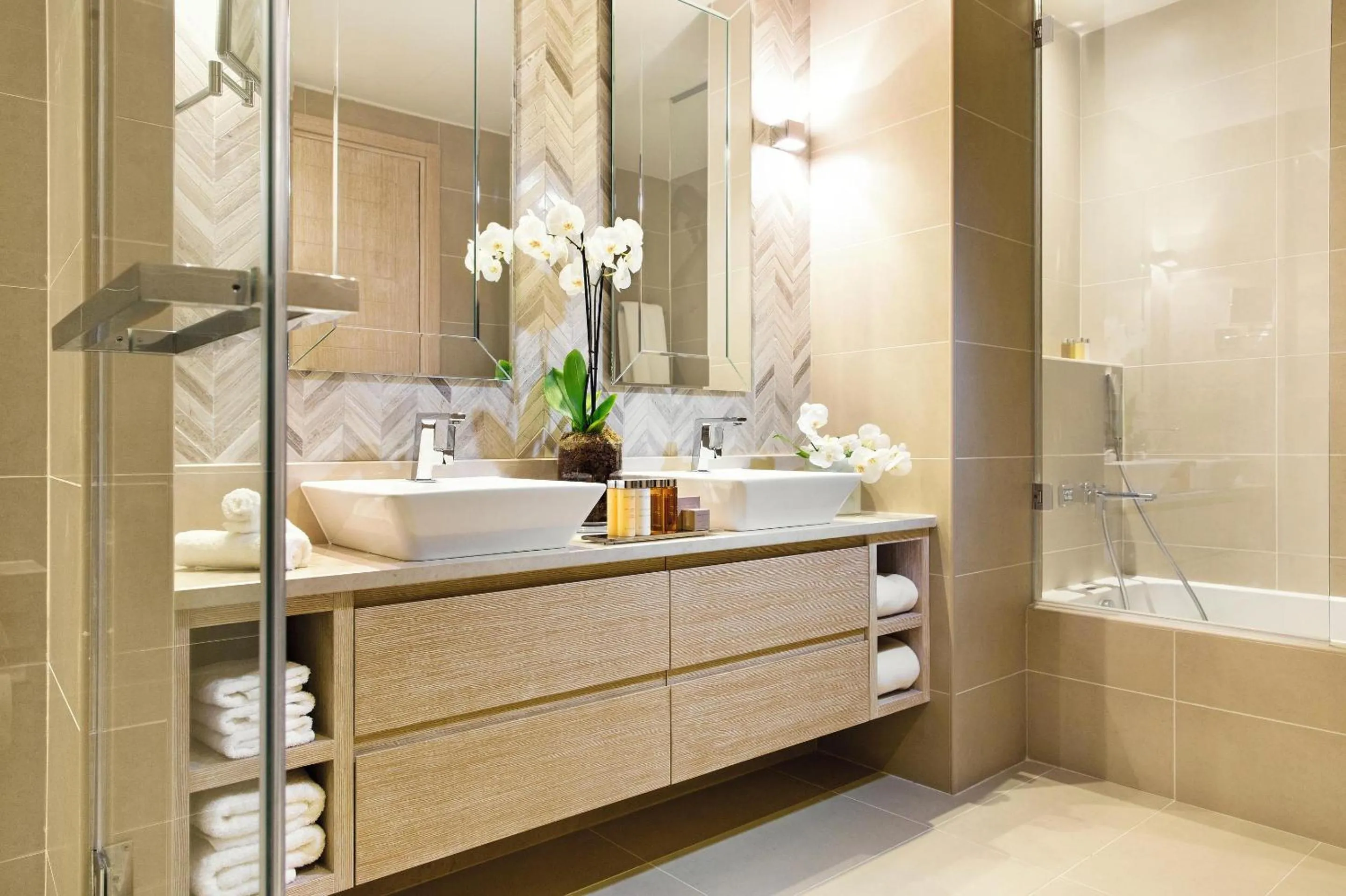 Bathroom in Ikos Oceania