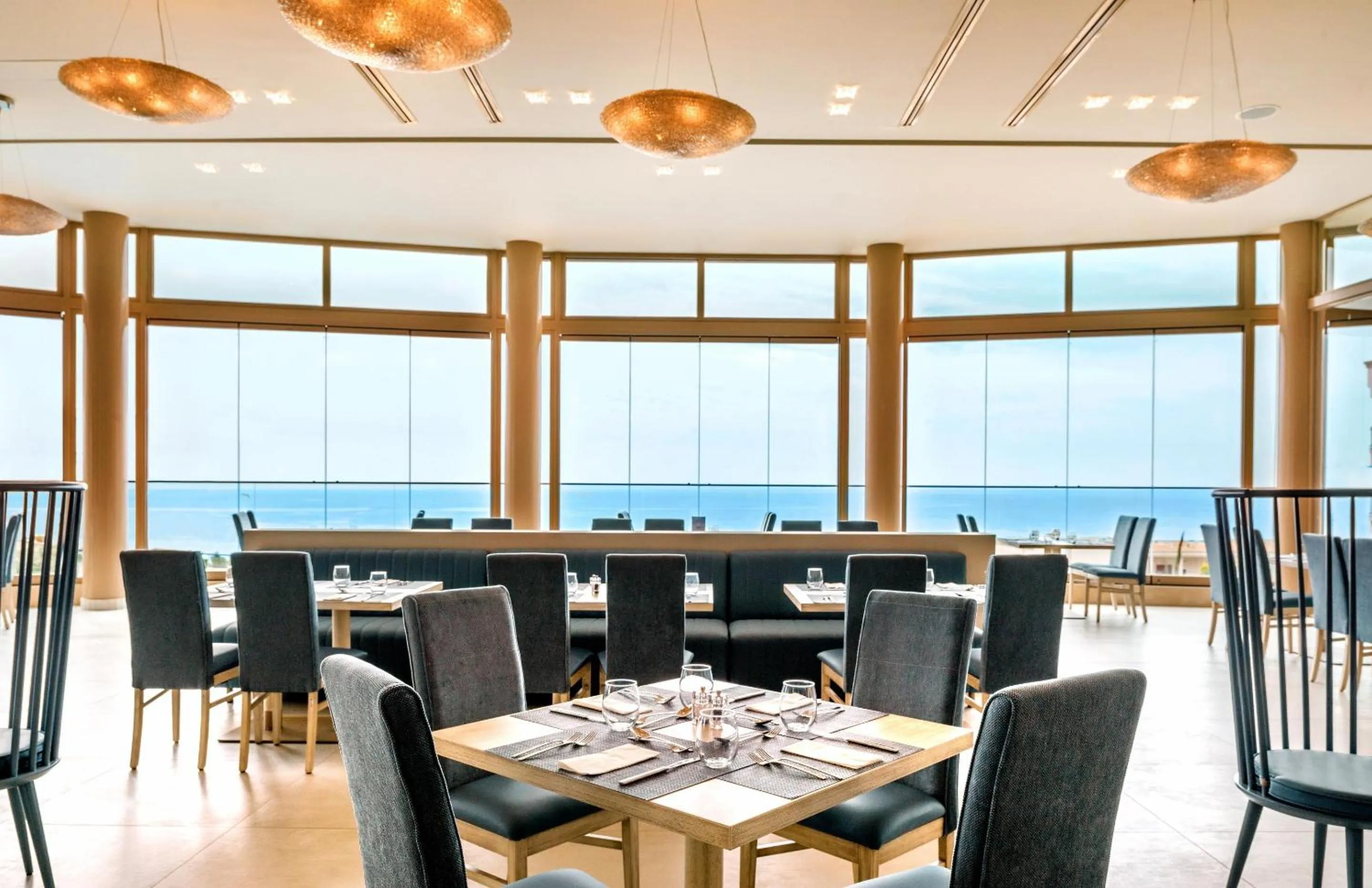 Restaurant/places to eat in Ikos Oceania