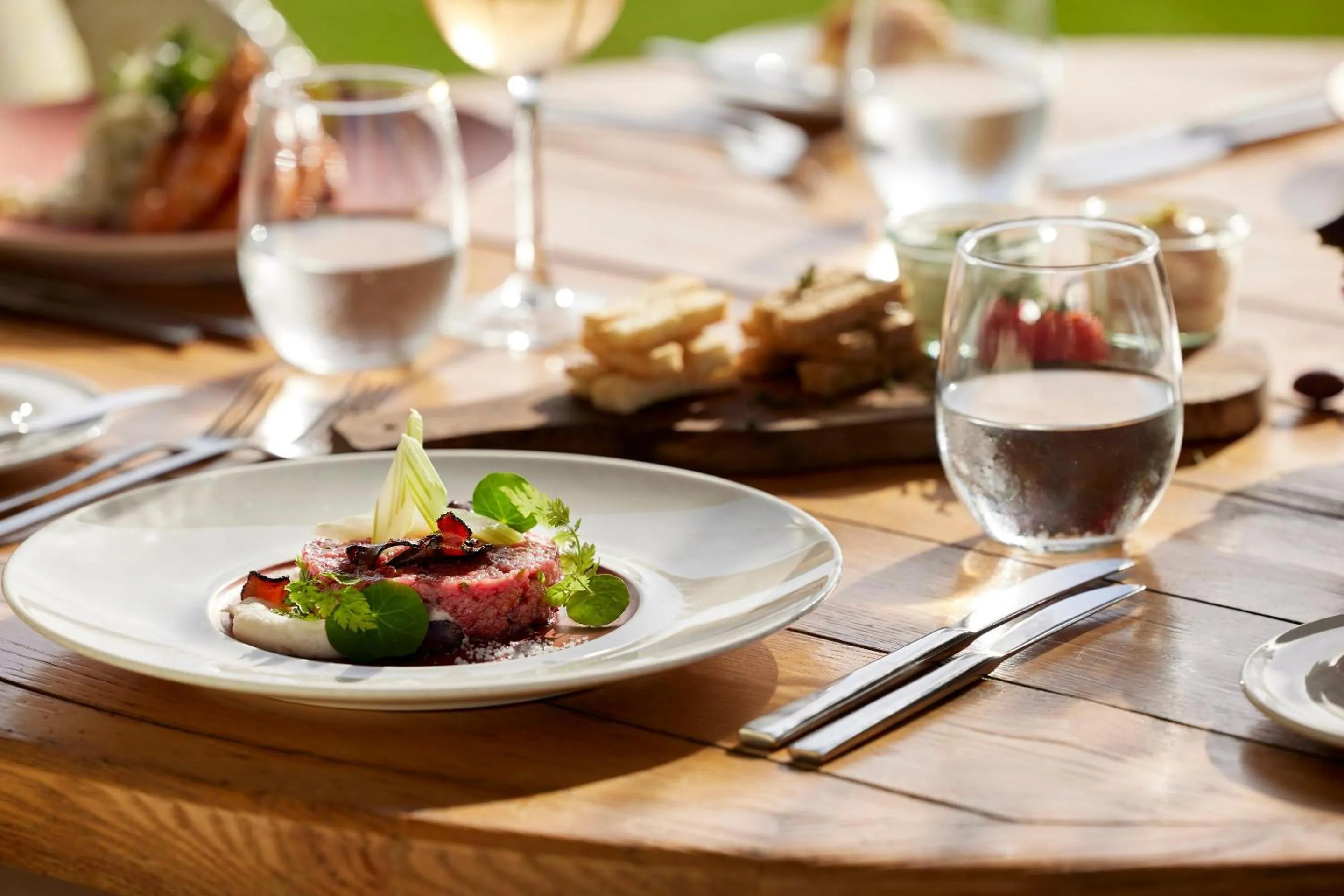 Restaurant/places to eat in Ikos Oceania