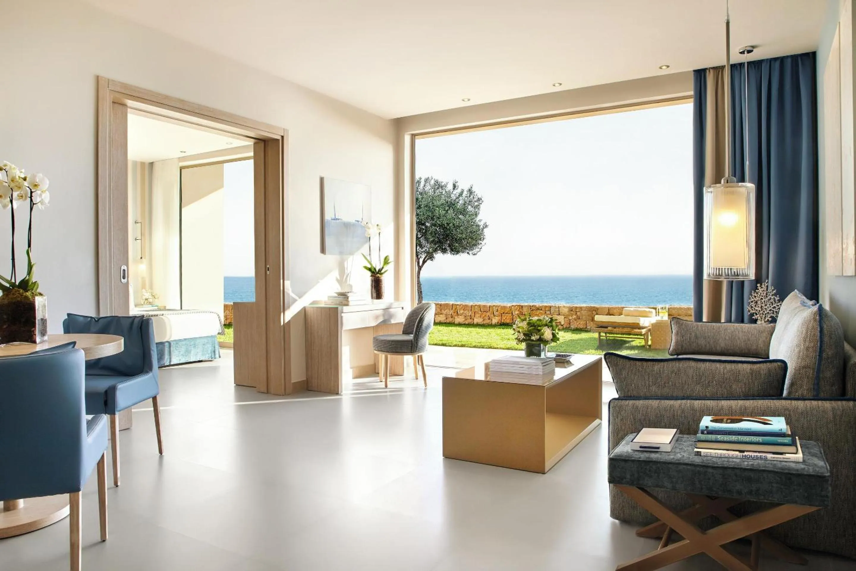 Photo of the whole room in Ikos Oceania