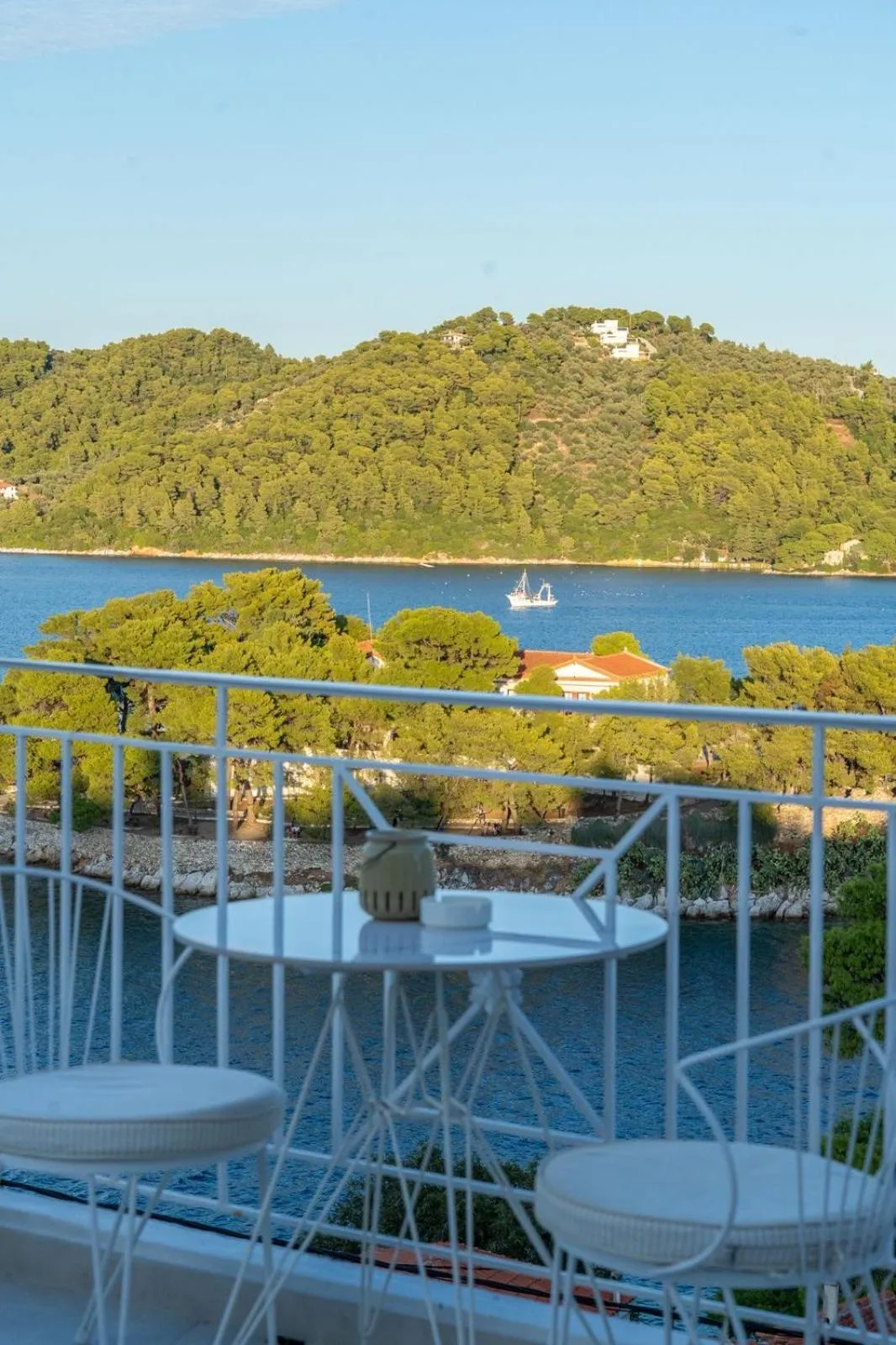 Noemia Skiathos