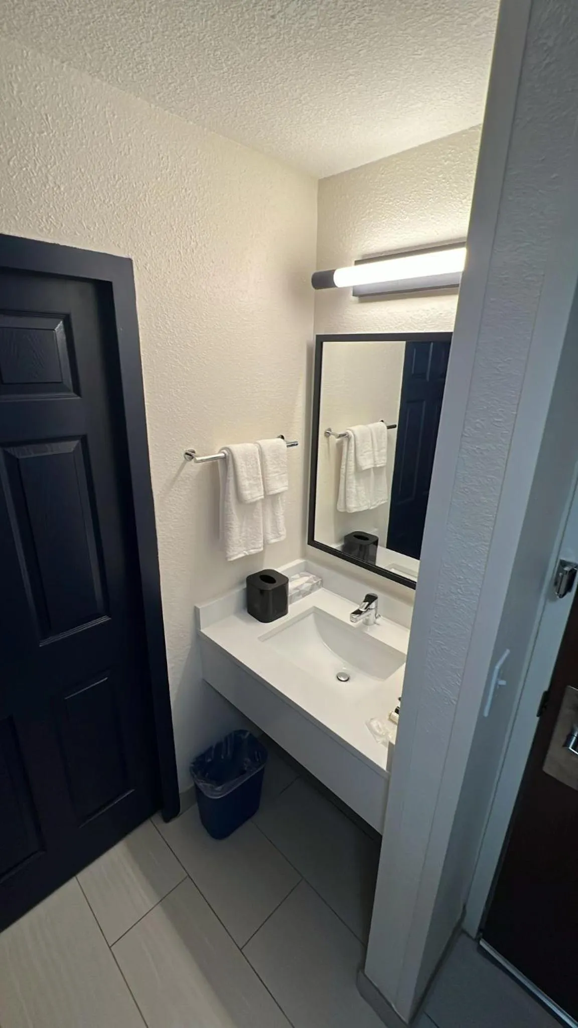 Bathroom in Rodeway Inn