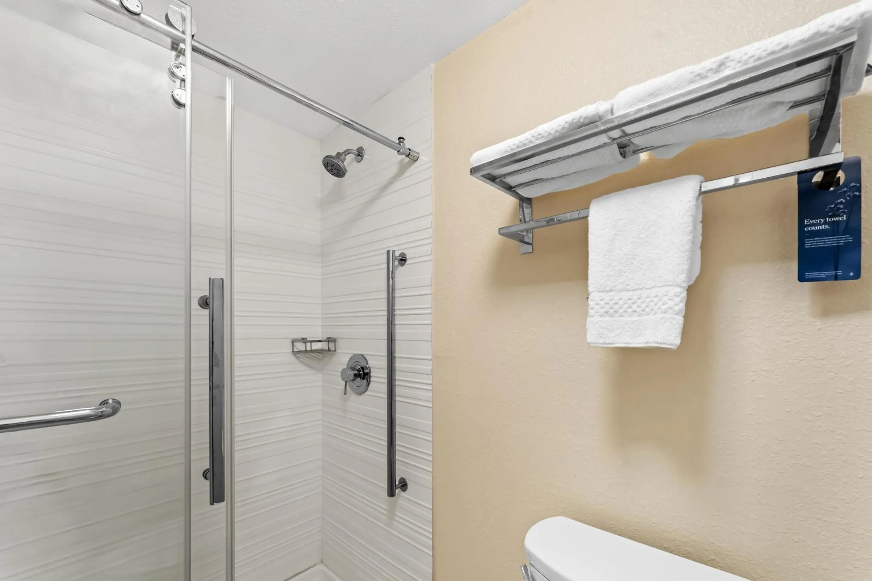 Bathroom in Rodeway Inn