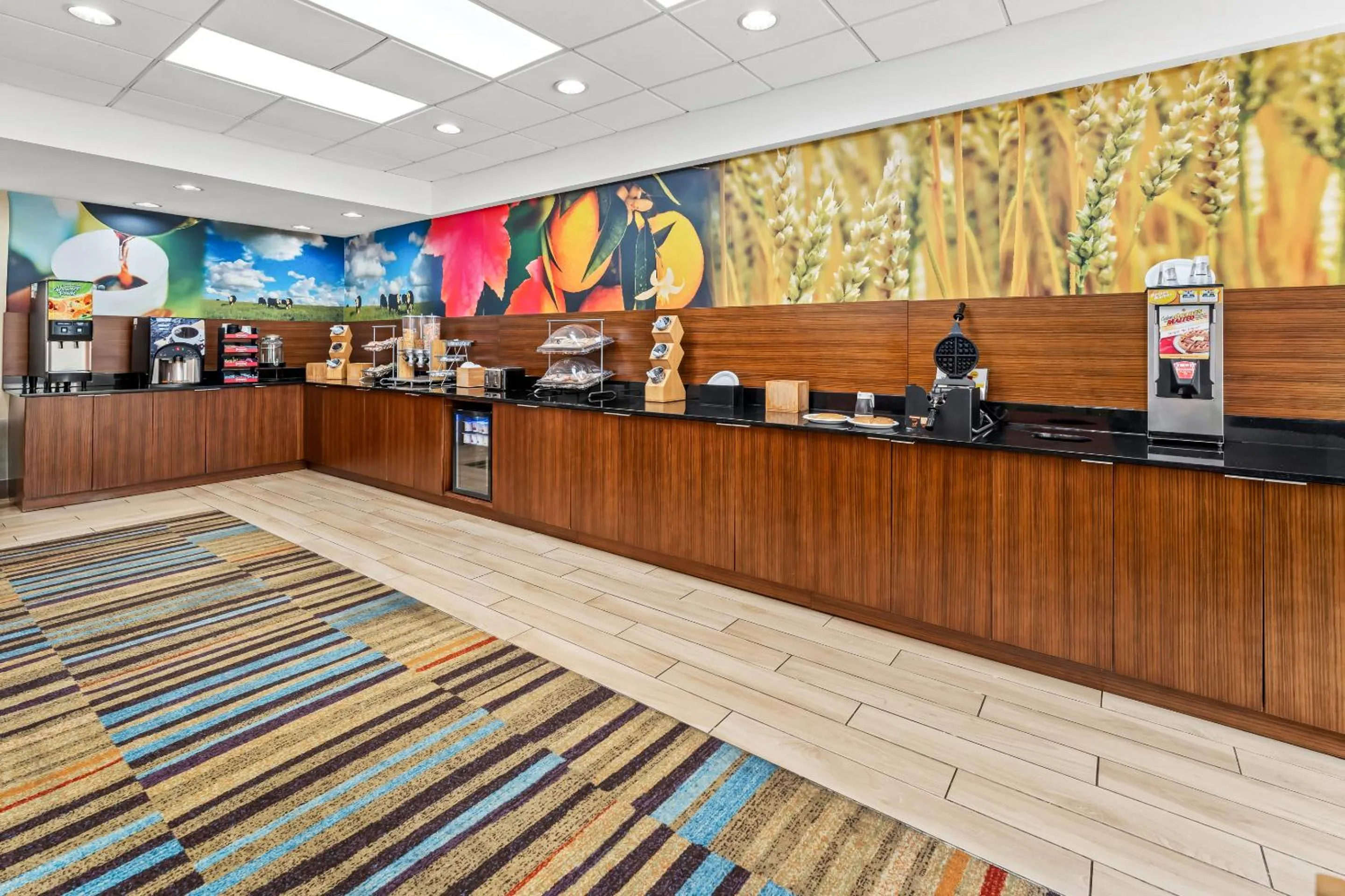 Breakfast in Rodeway Inn