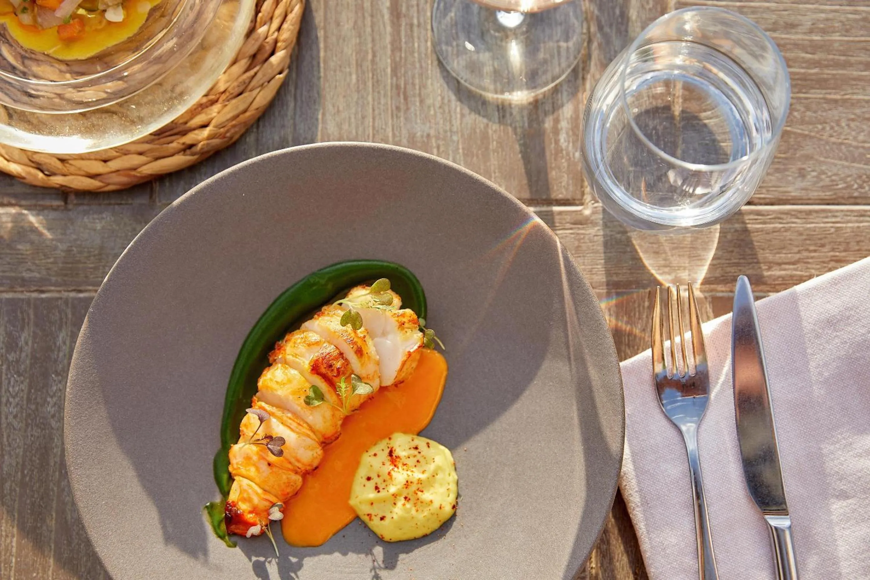 Restaurant/places to eat in Sani Club